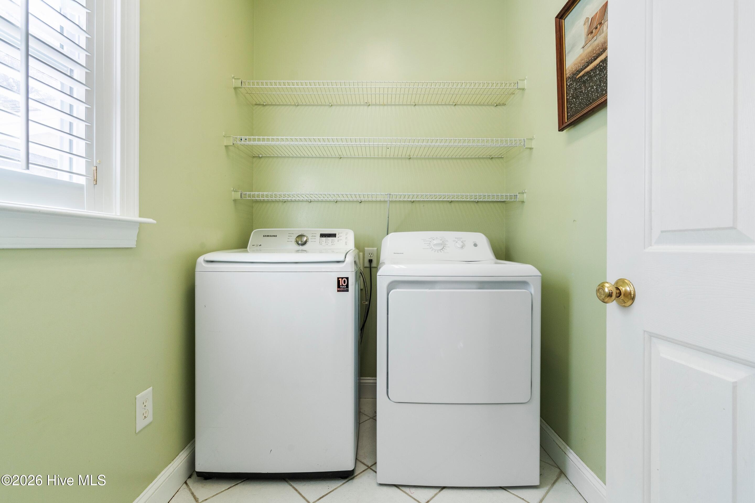 100550661 | Photo 30