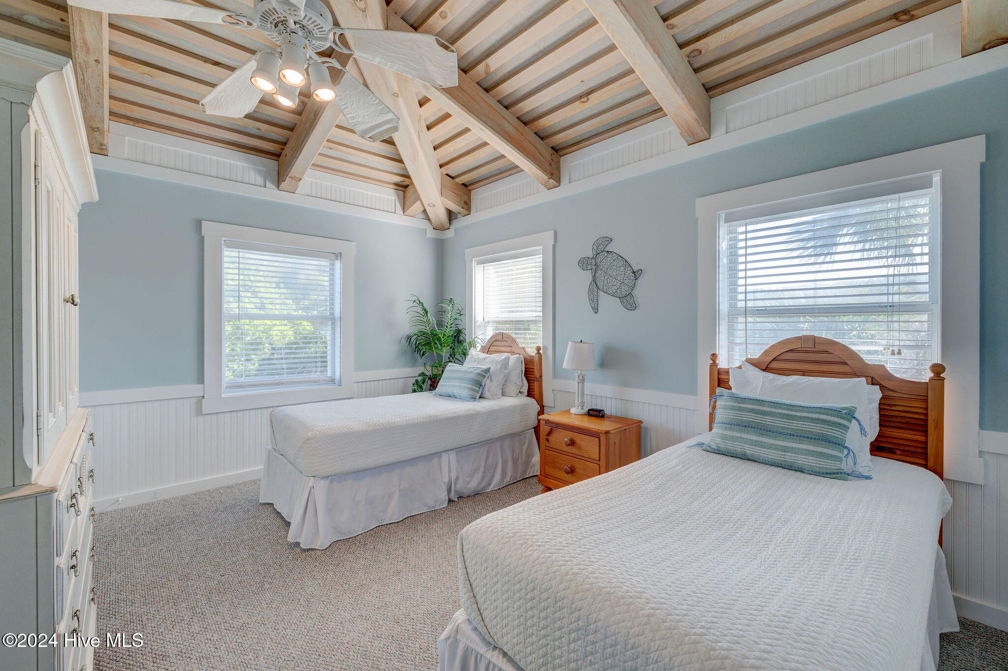 100526759 | Photo 22