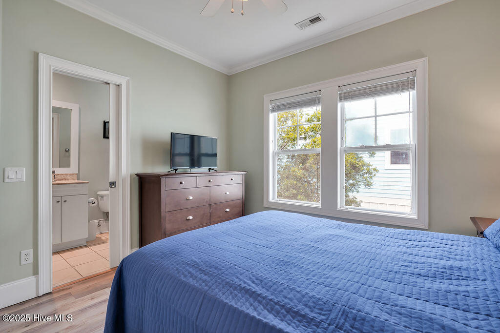 100531448 | Photo 14