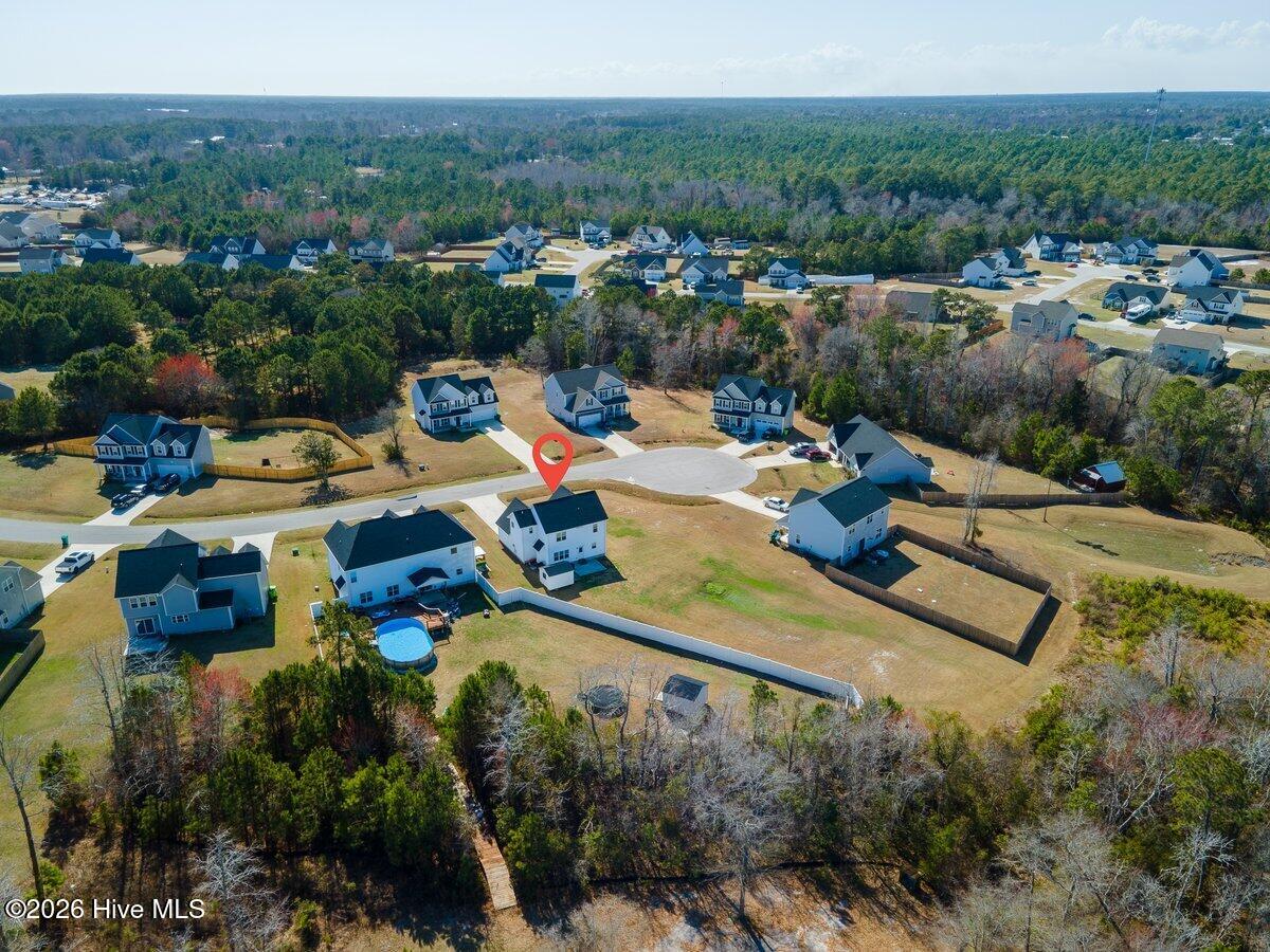 100558993 | Photo 51