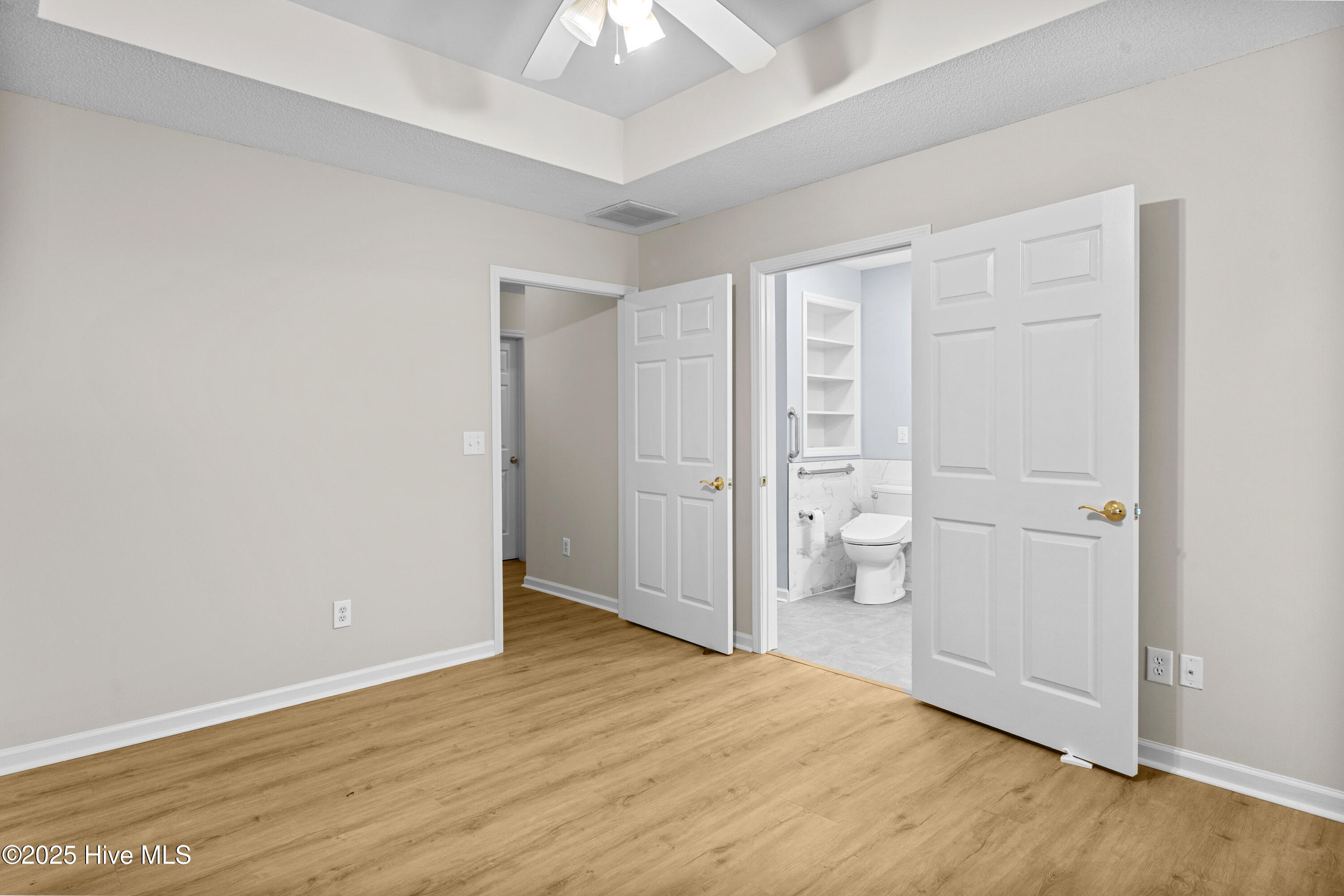 100545454 | Photo 12