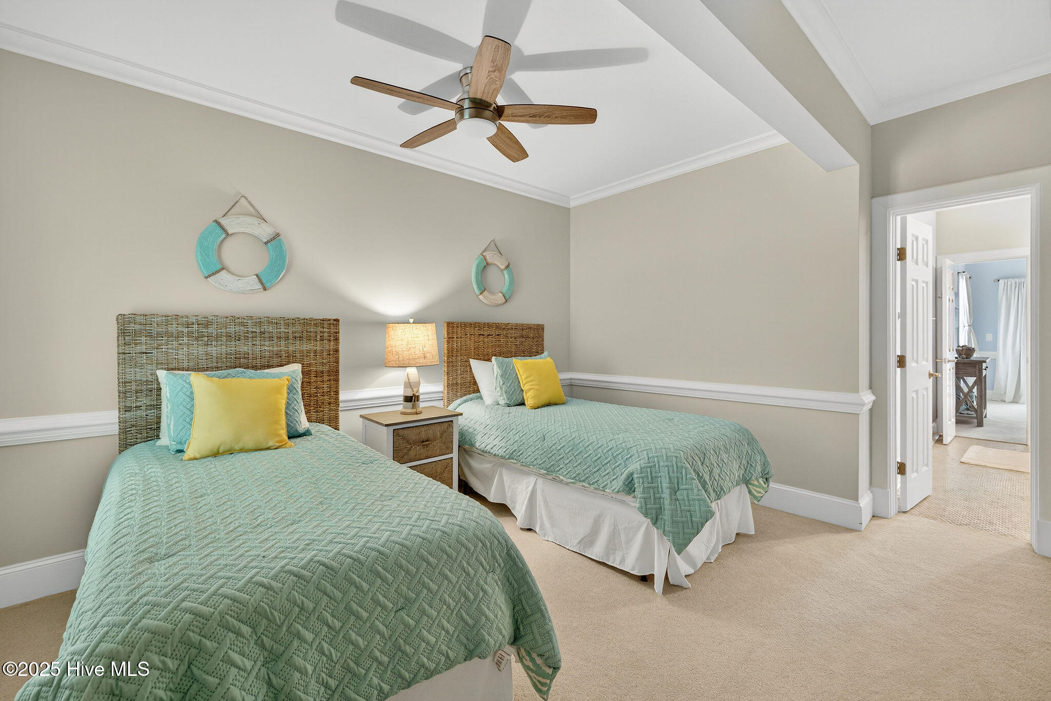 100537331 | Photo 28