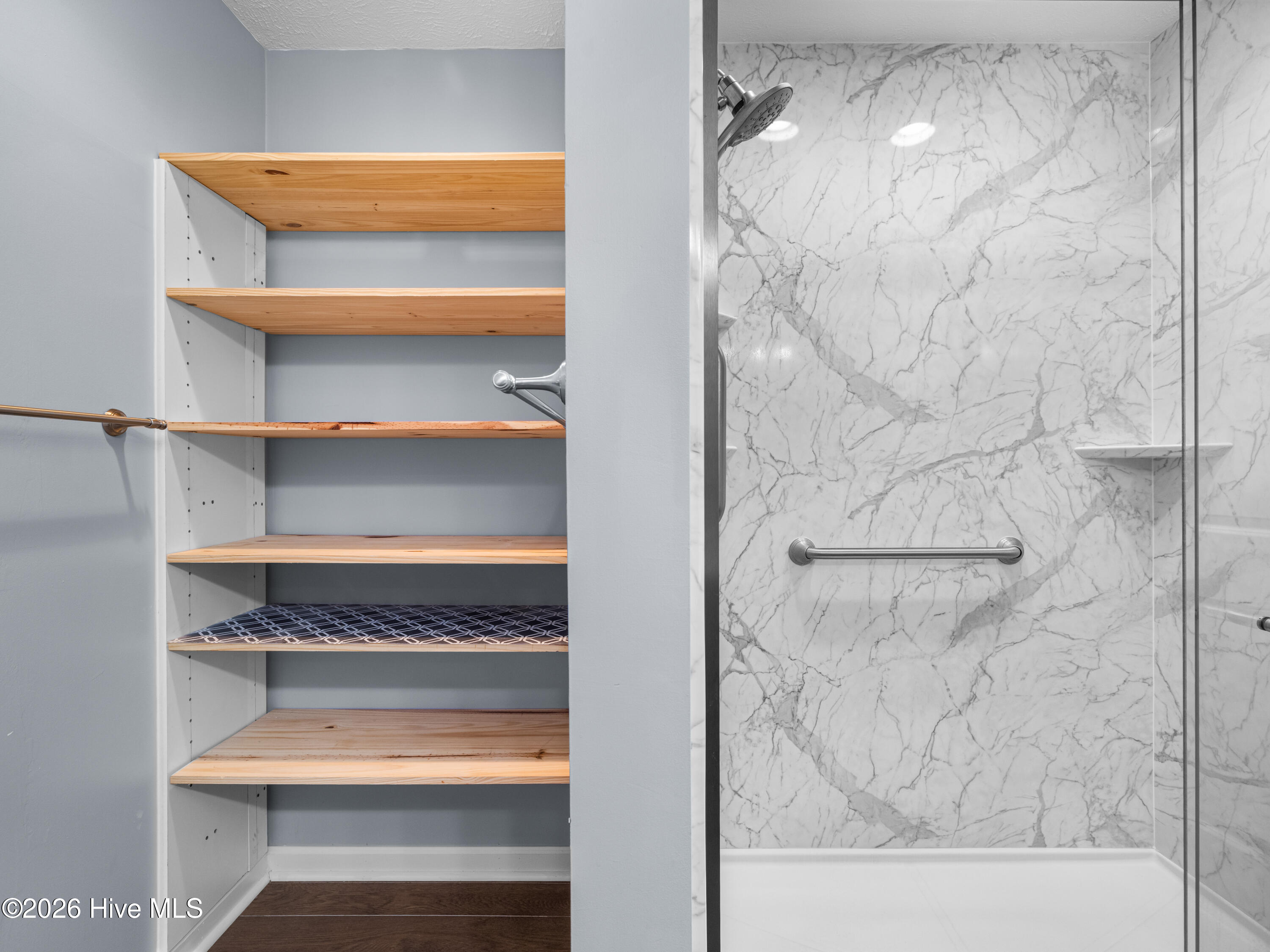 100547952 | Photo 25