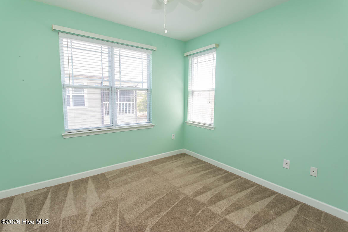 100564838 | Photo 27