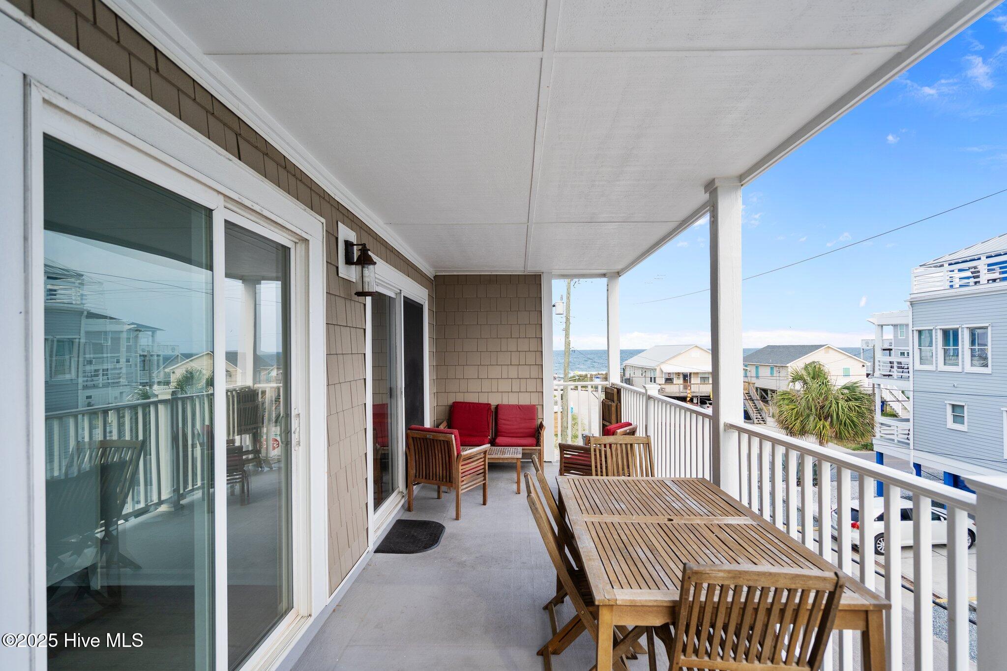 100509298 | Photo 32