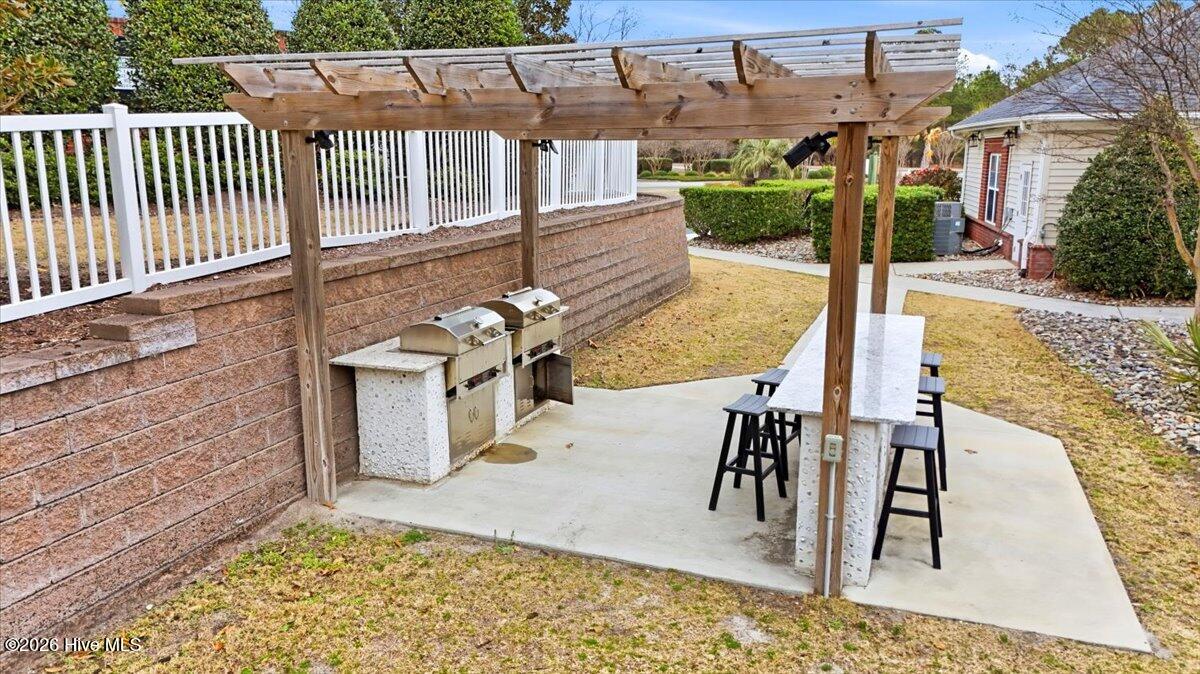 100557211 | Photo 30