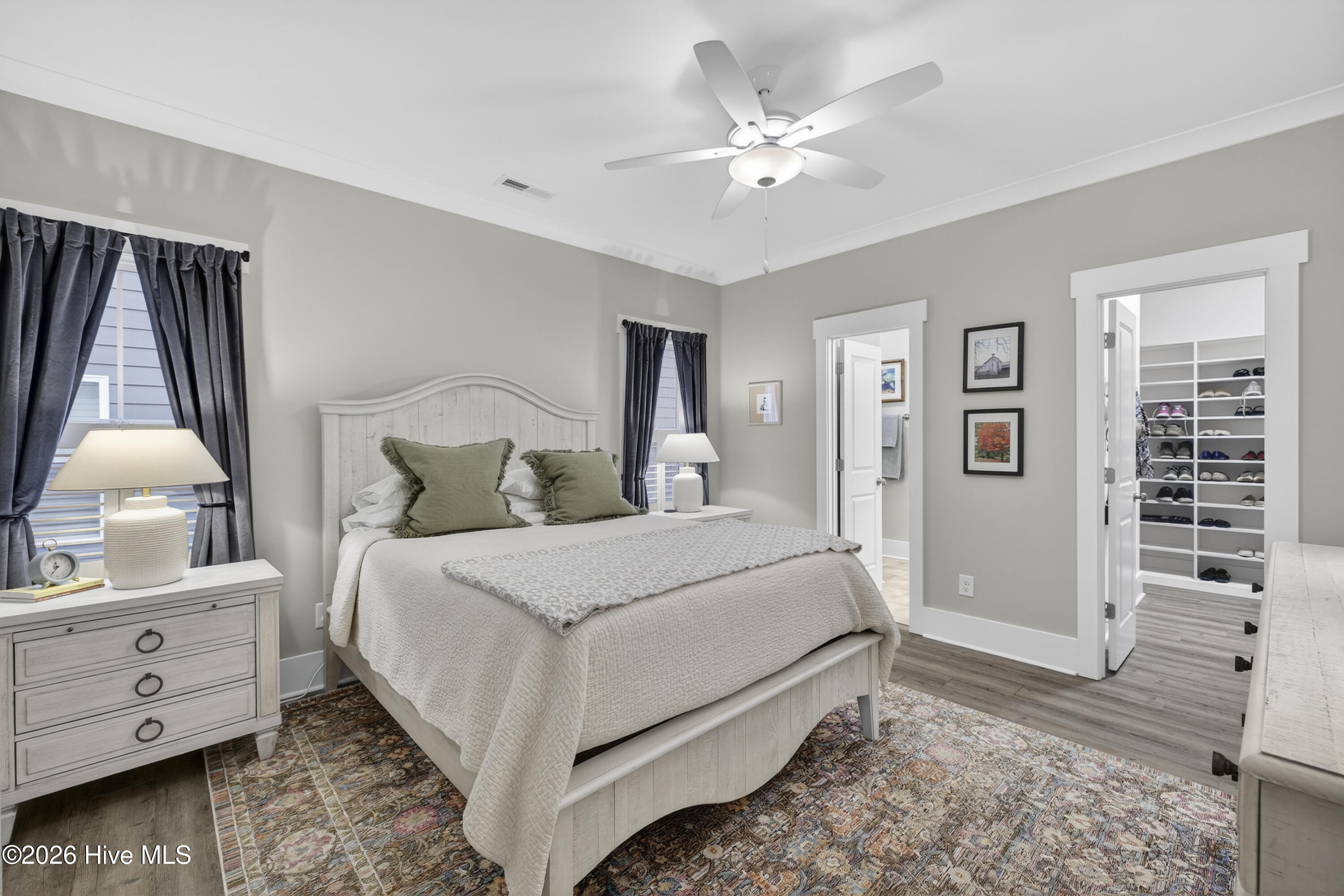 100558964 | Photo 15