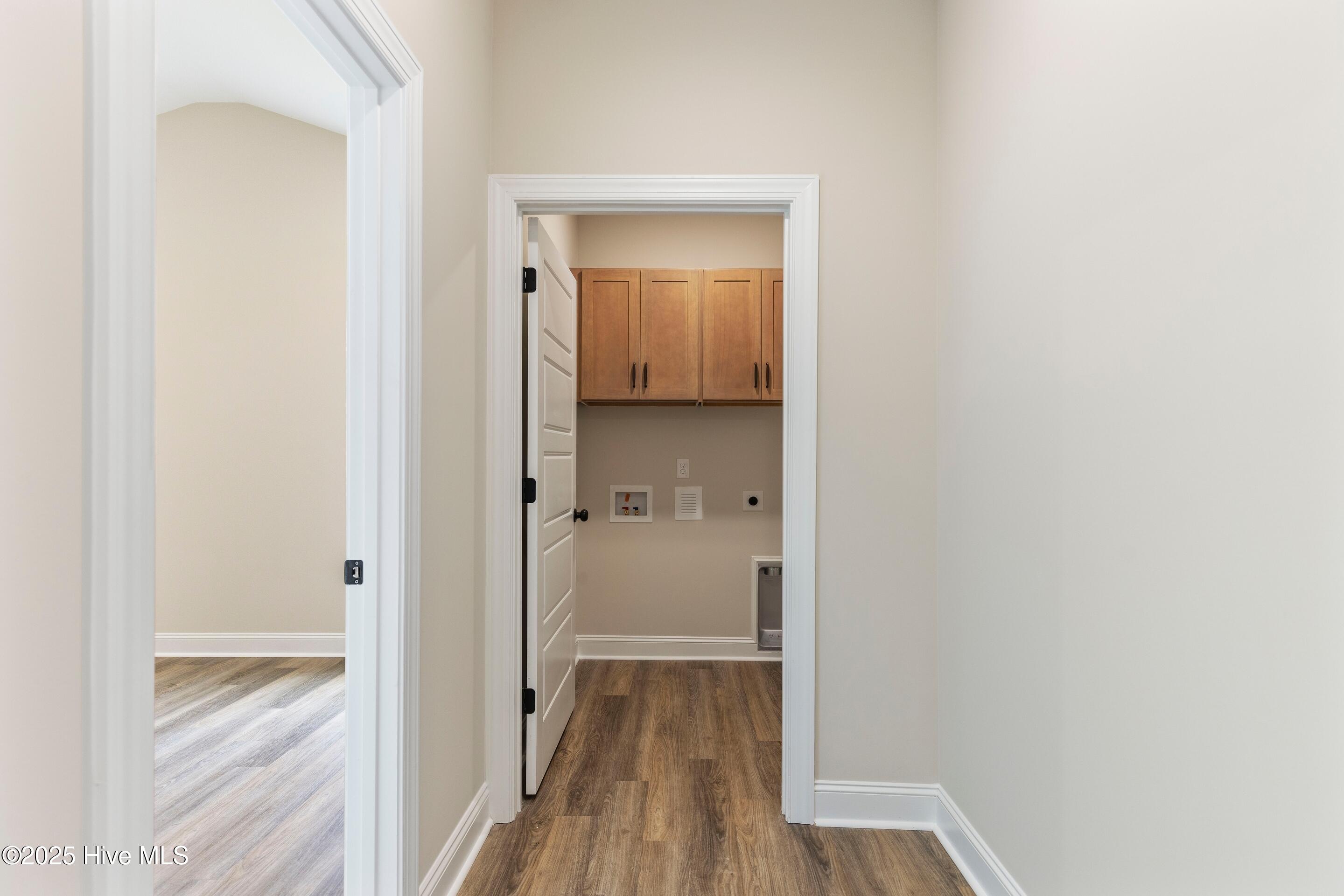 100545595 | Photo 24