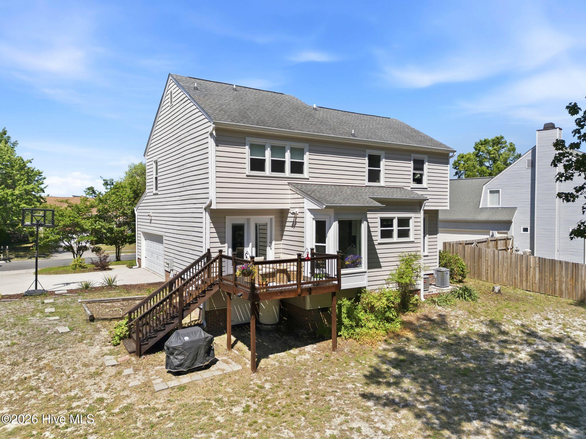 100568966 | Photo 56