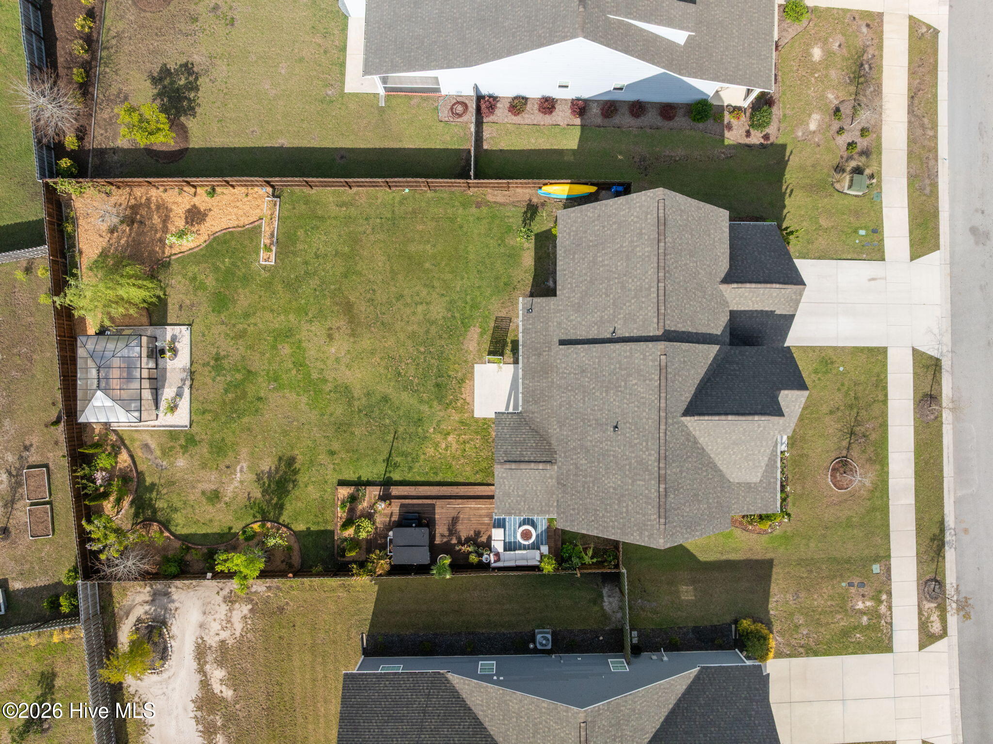 100566111 | Photo 53