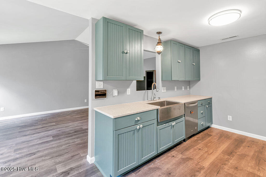 100546198 | Photo 10