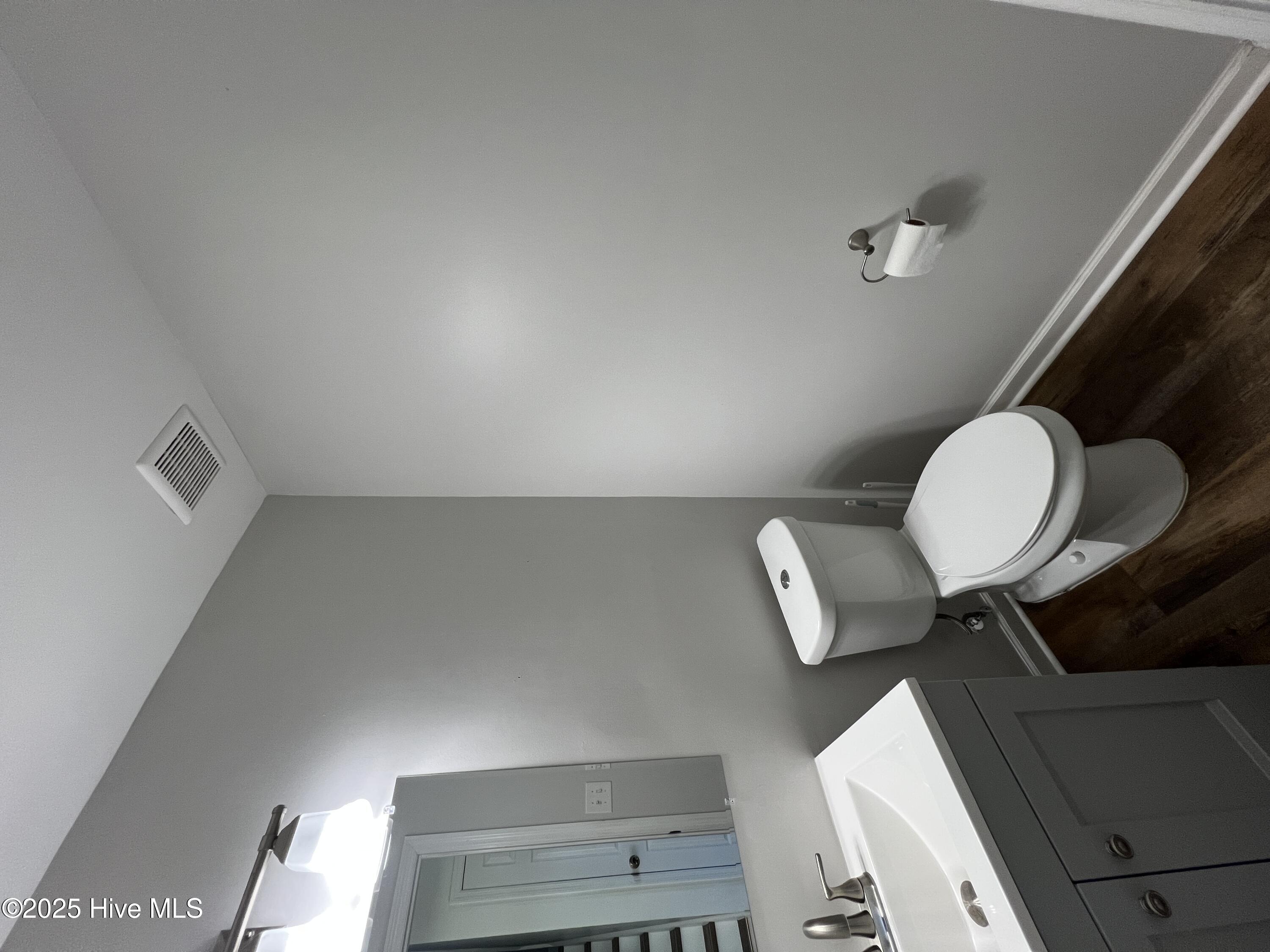 100528516 | Photo 22