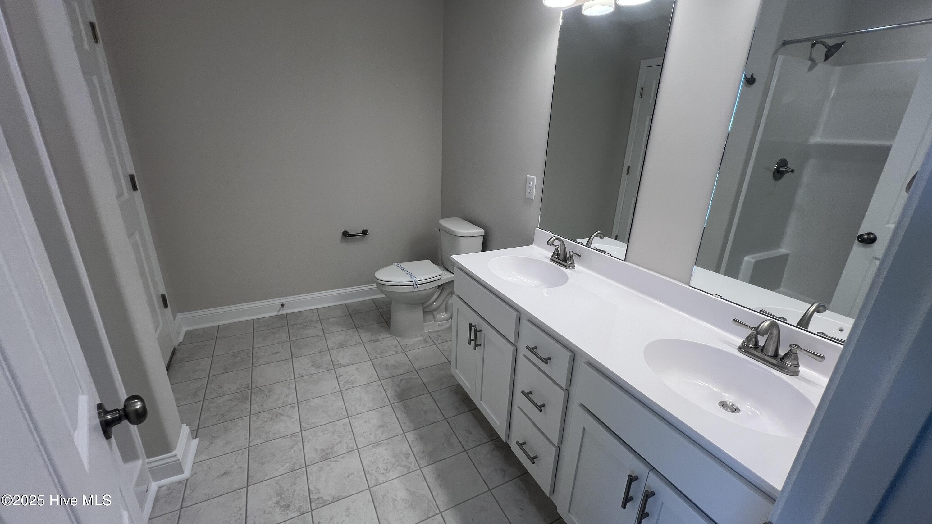 100544973 | Photo 11