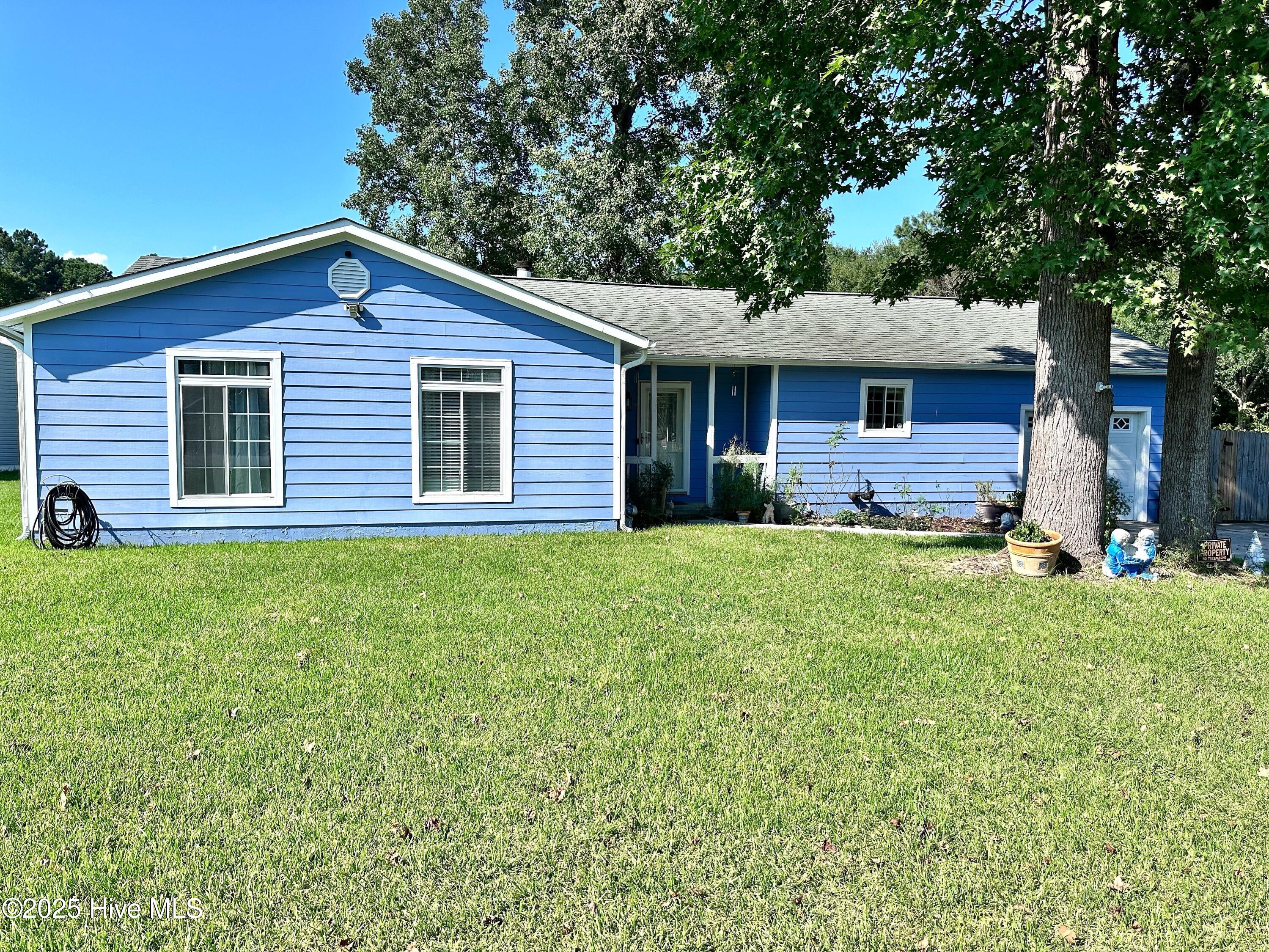 909 Springdale Drive, Jacksonville, NC 28540 – photo 2: Front