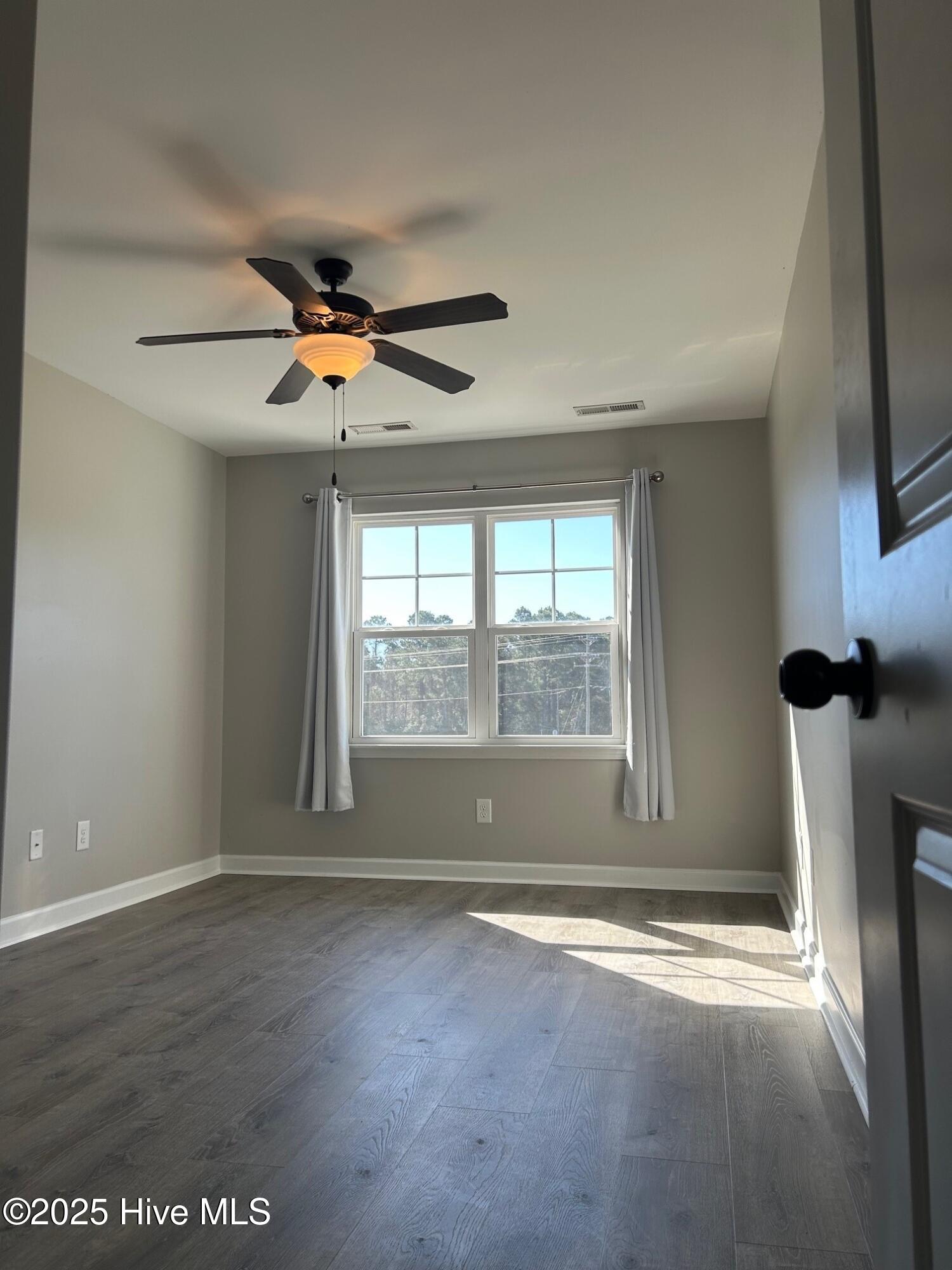 100564056 | Photo 12