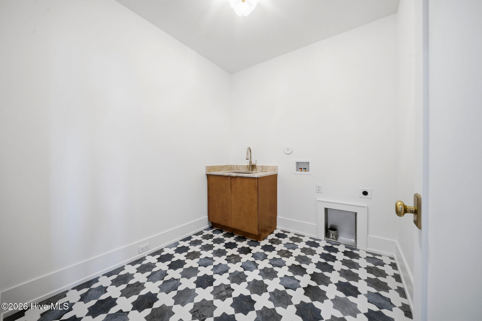 100500065 | Photo 70