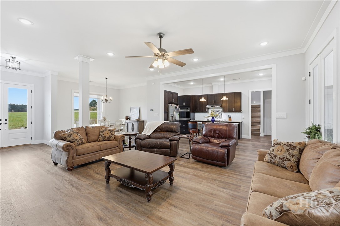 Open flowing floor plan