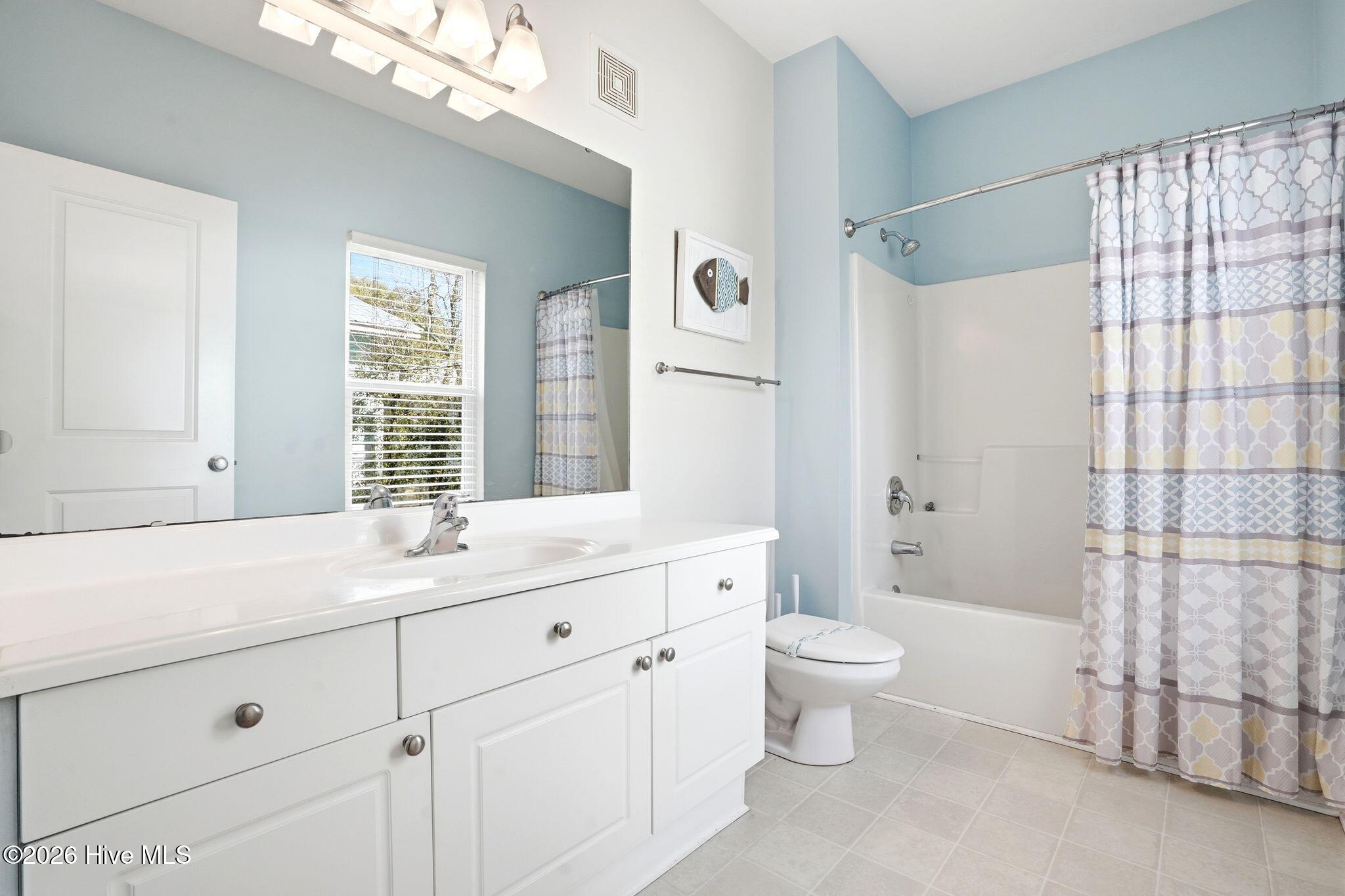 100561242 | Photo 21