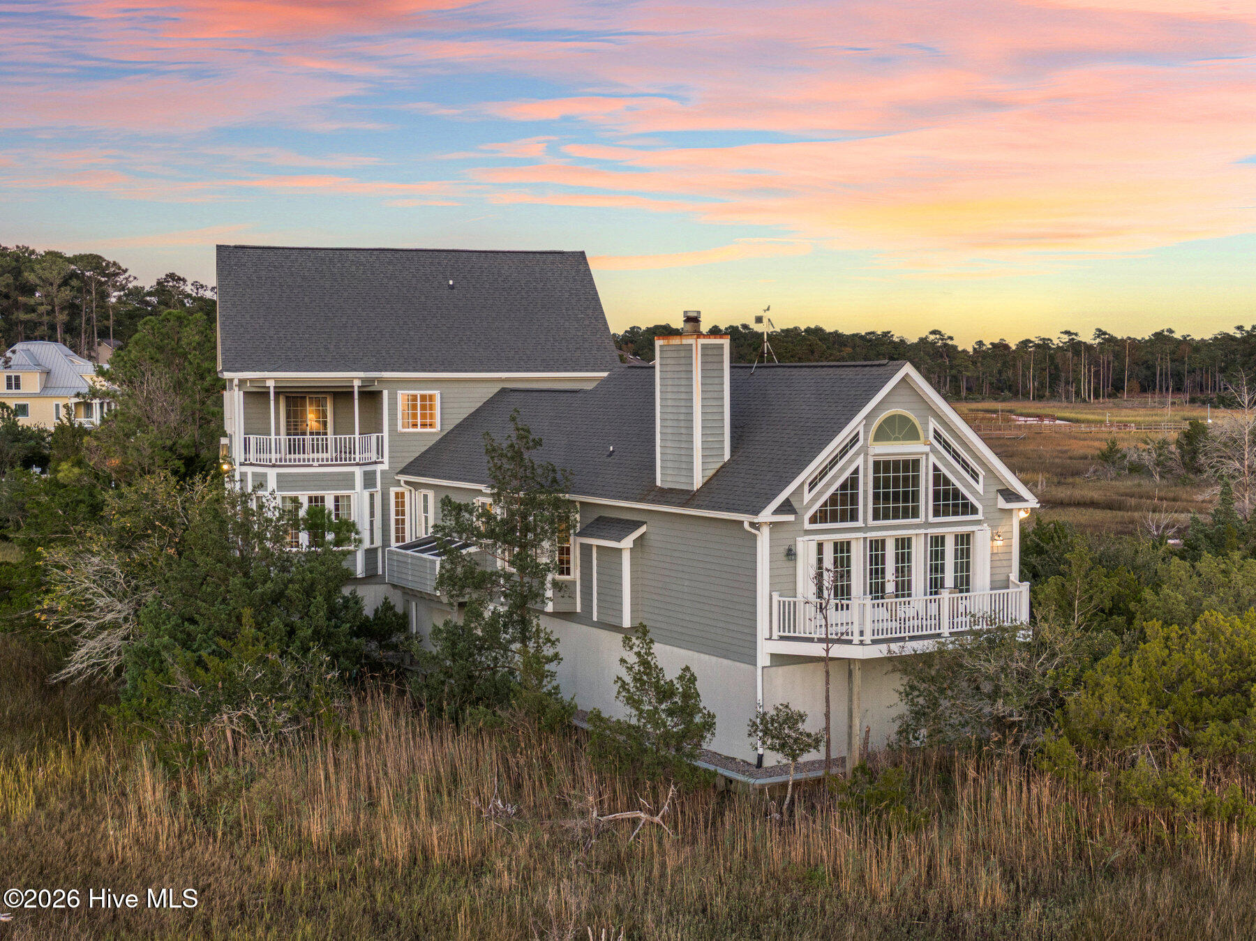 100558042 | Photo 61