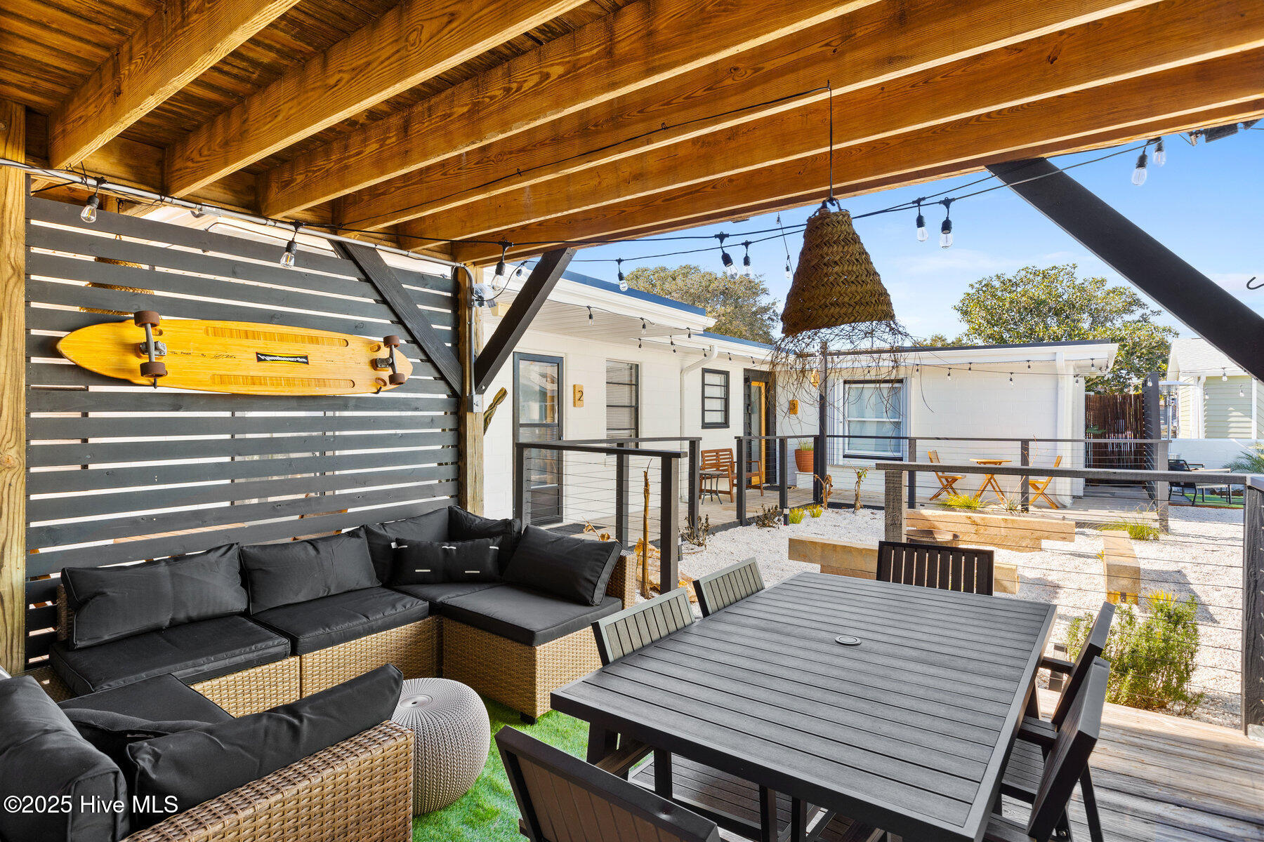 100540595 | Photo 67