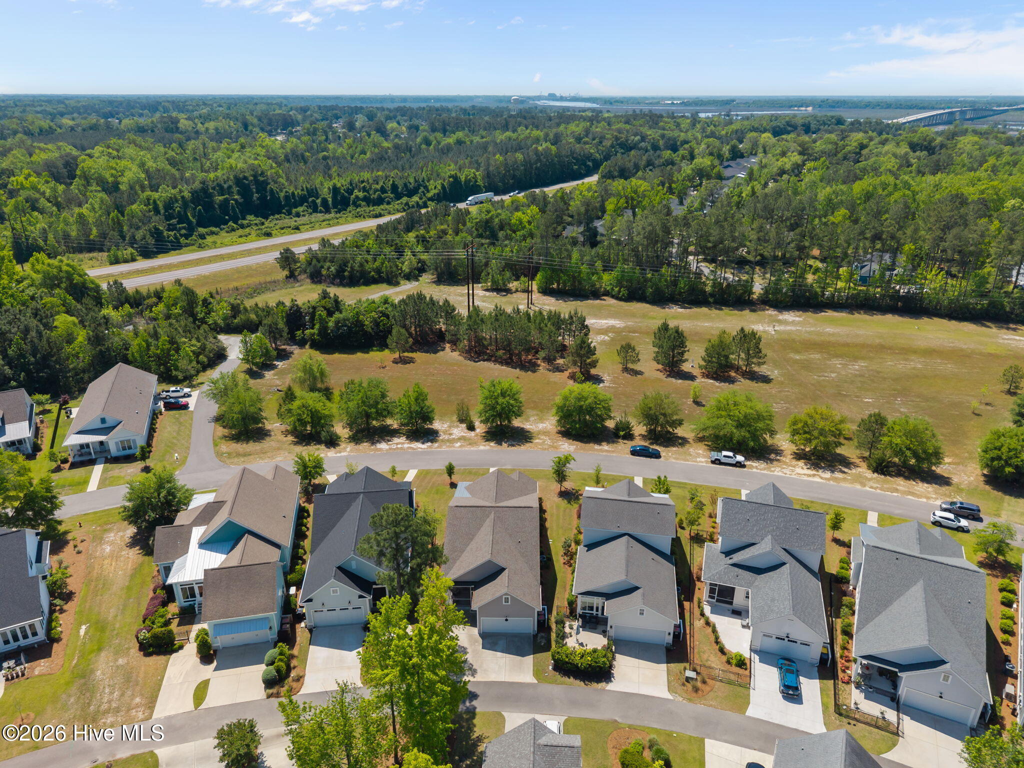 100568555 | Photo 42