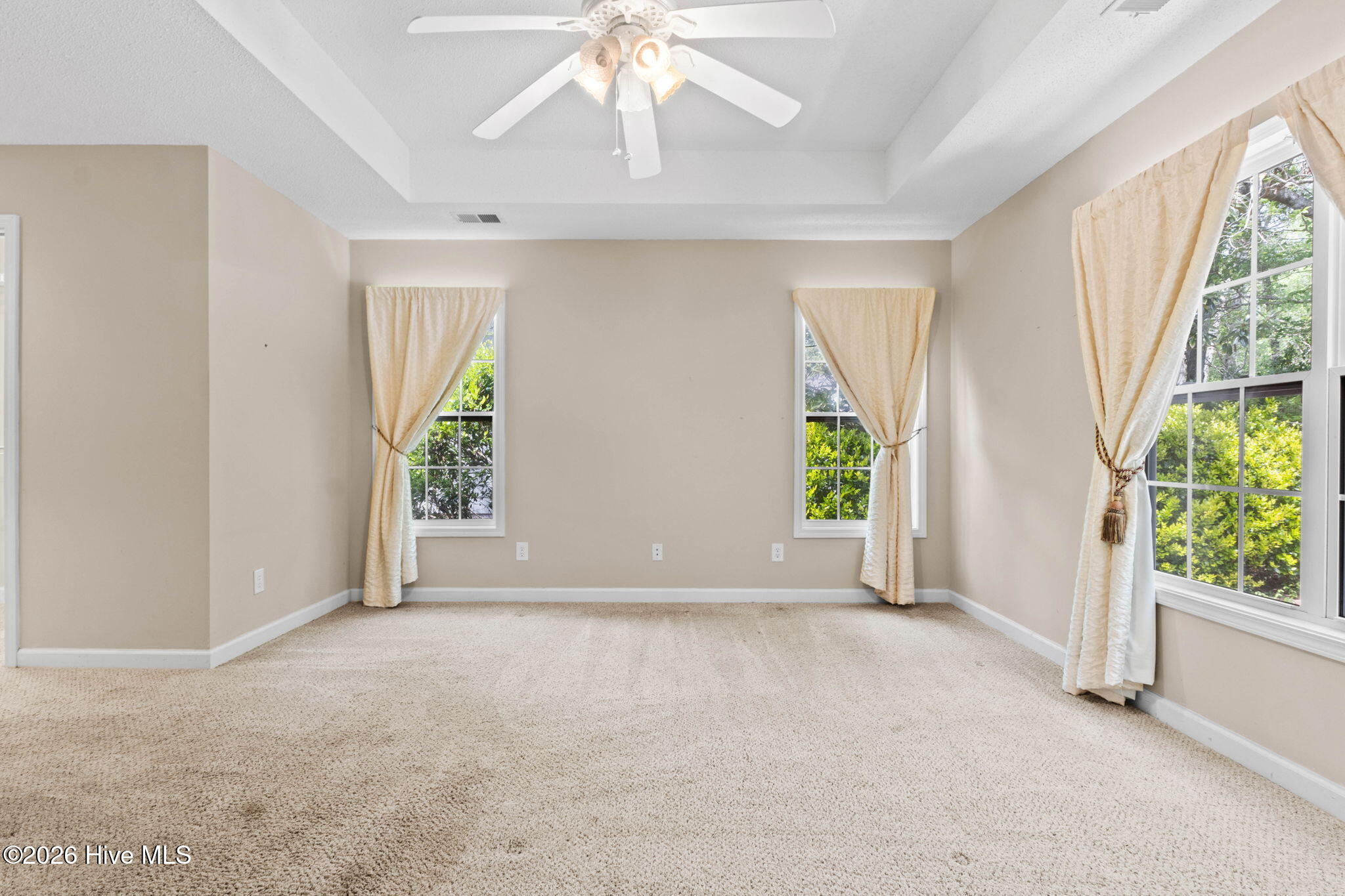 100566520 | Photo 13