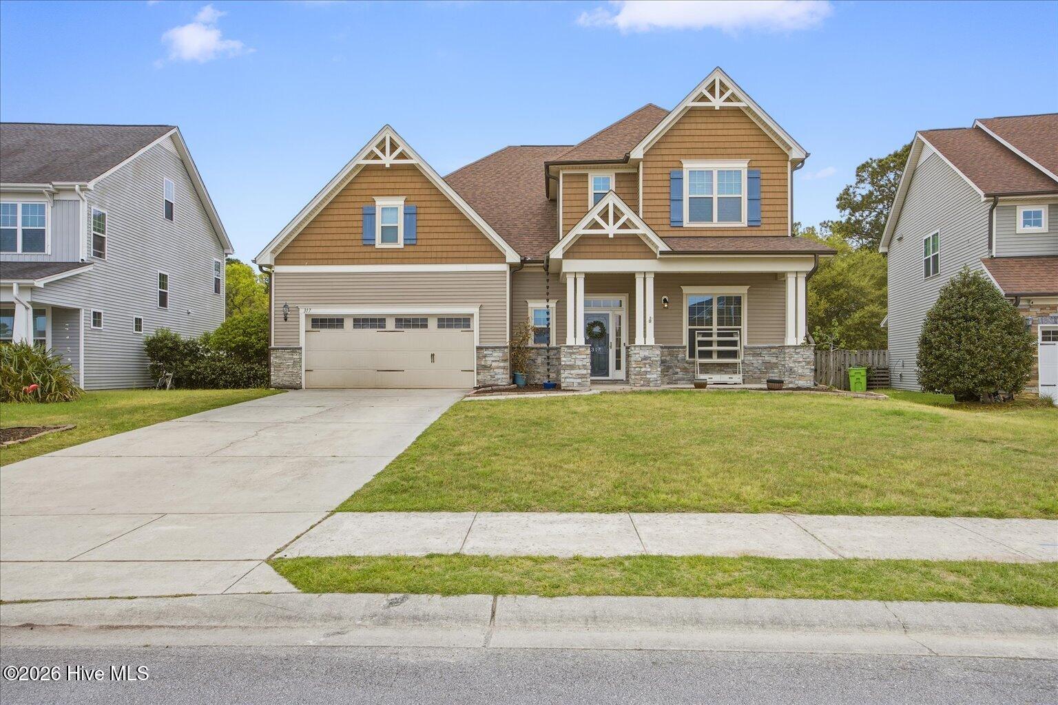 100565930 | Photo 46