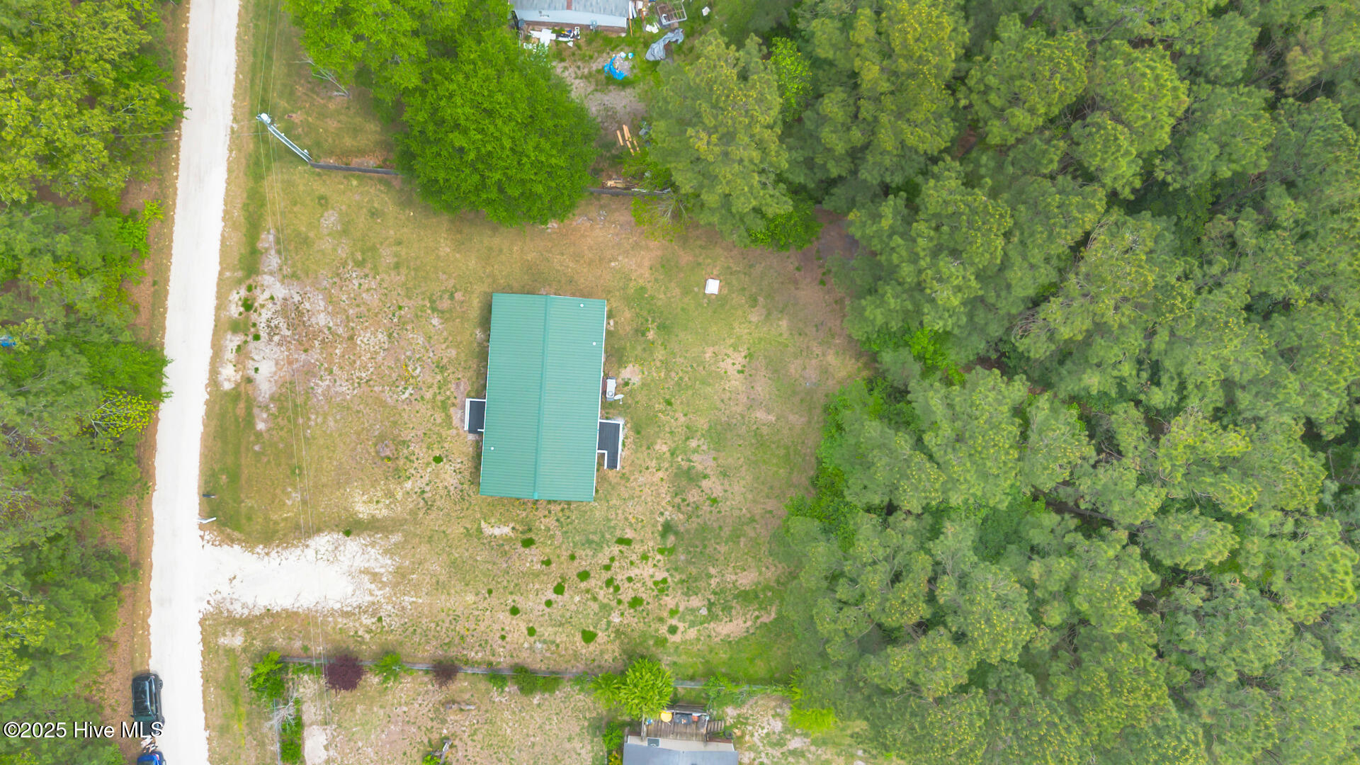 100503188 | Photo 32