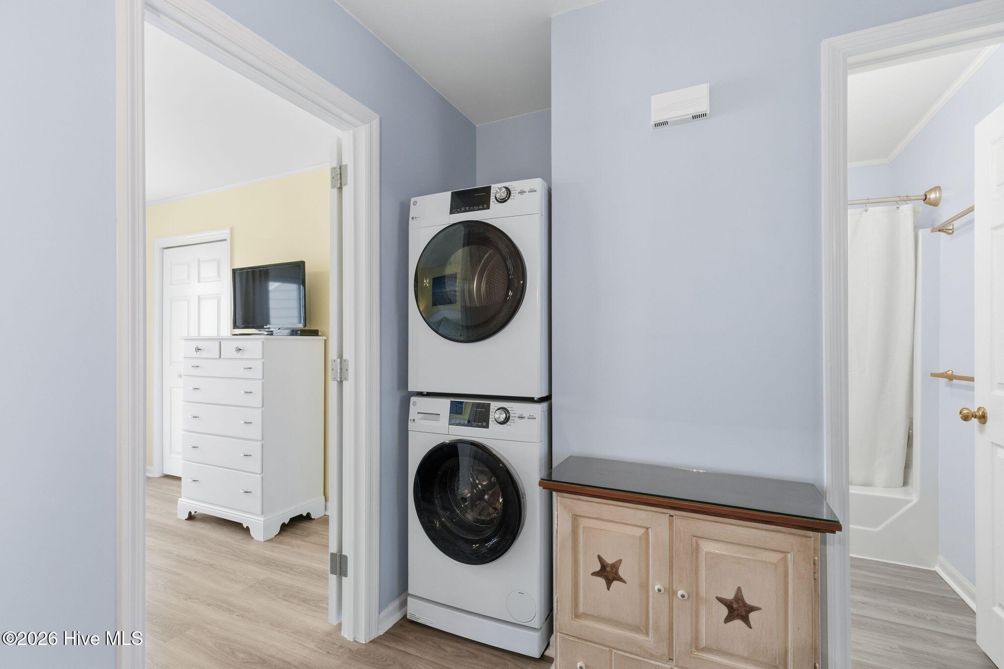 100553175 | Photo 32