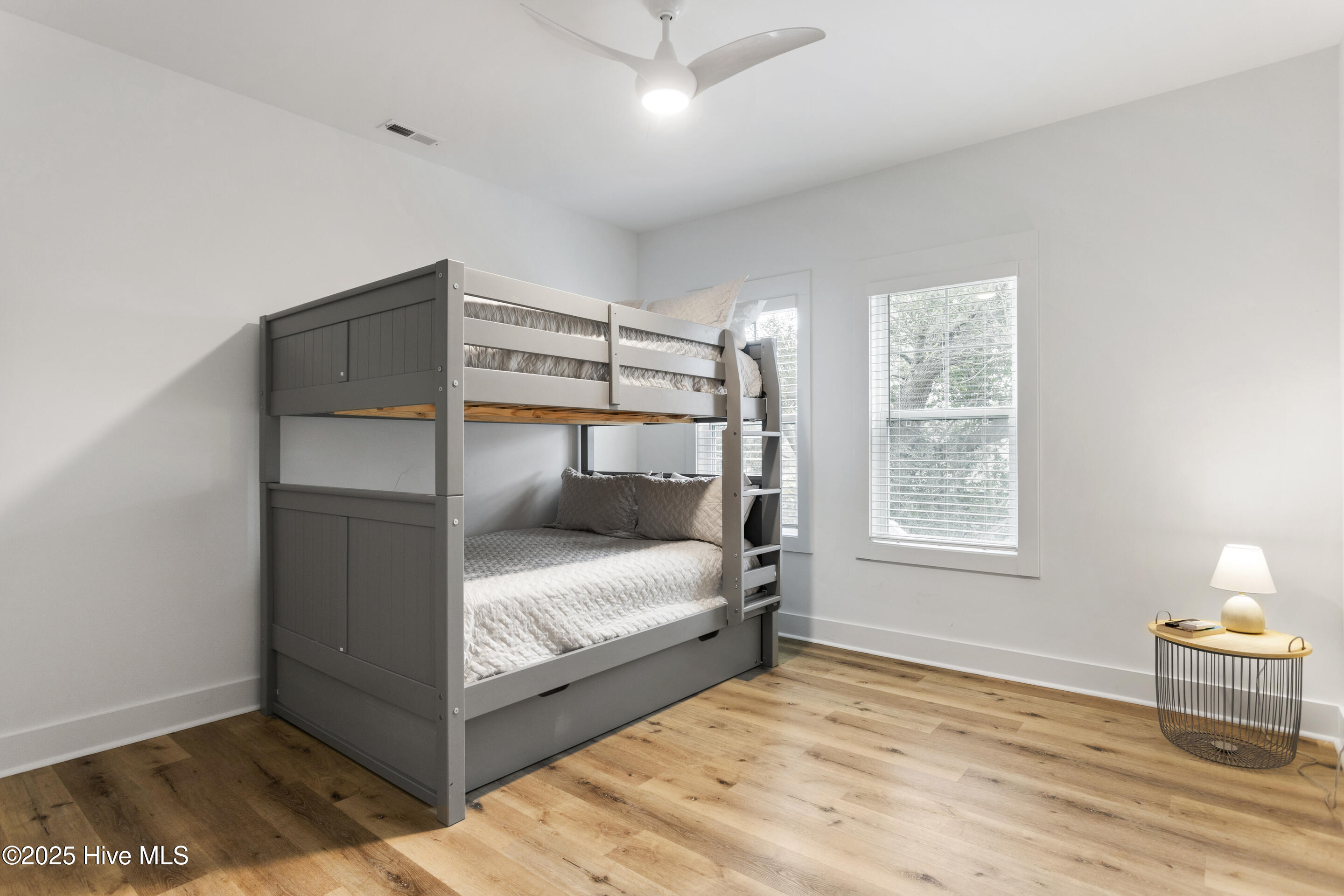 100521314 | Photo 25