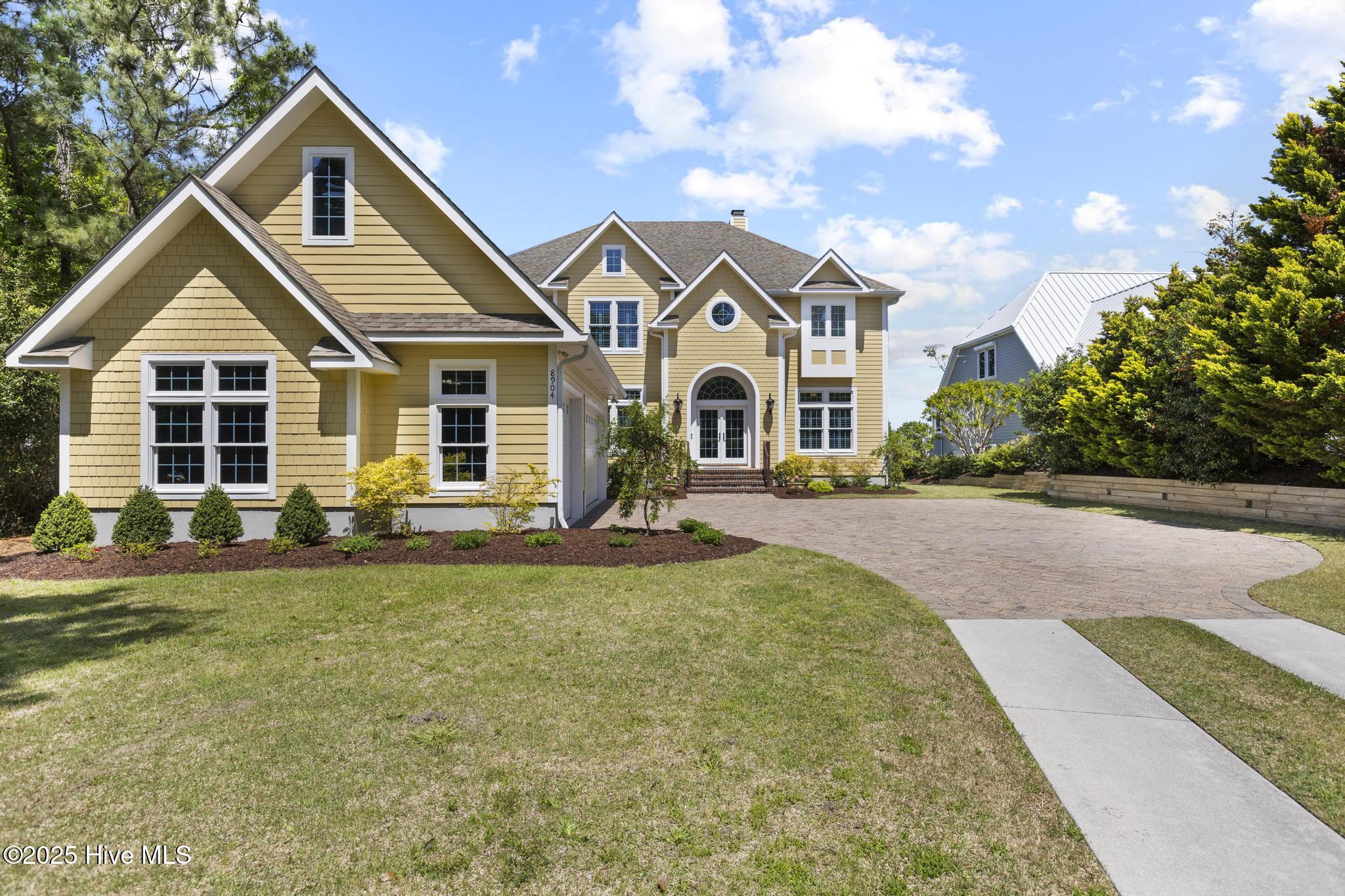 100567588 | Photo 52