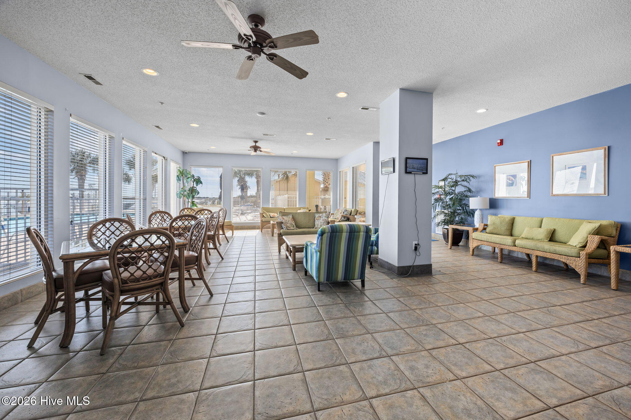 100 Olde Towne Yacht Club 