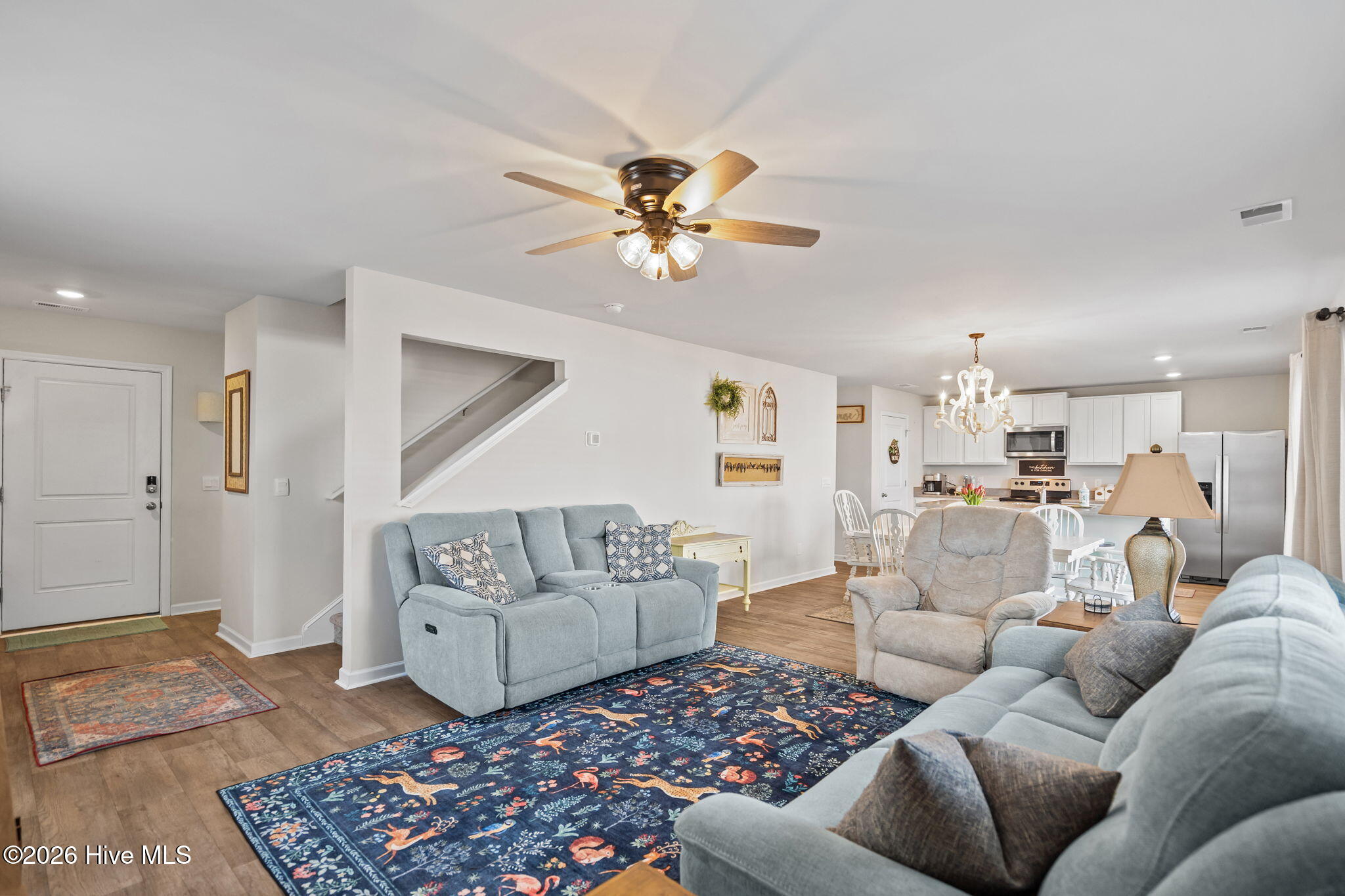 100554763 | Photo 10