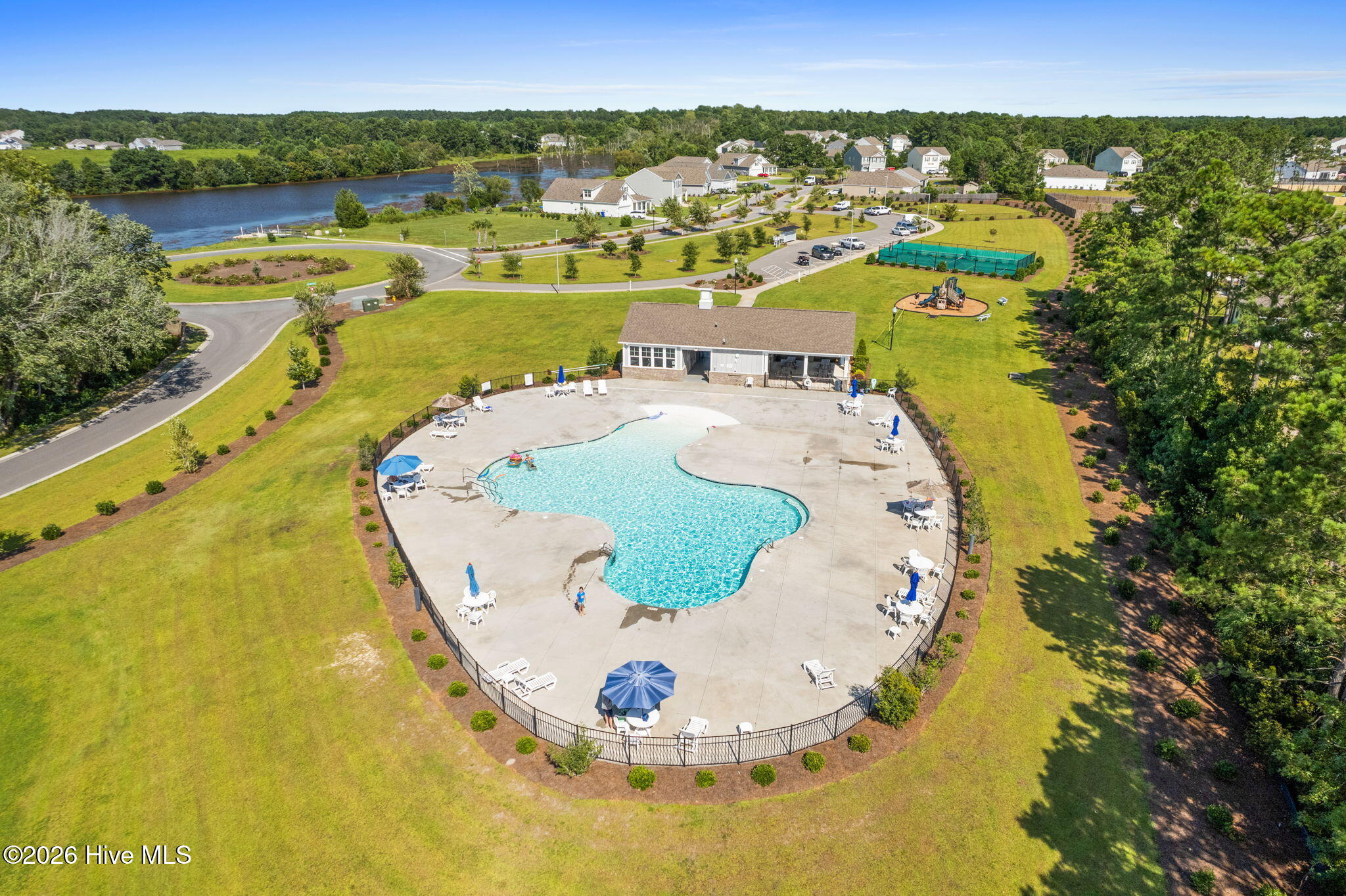 100564193 | Photo 44