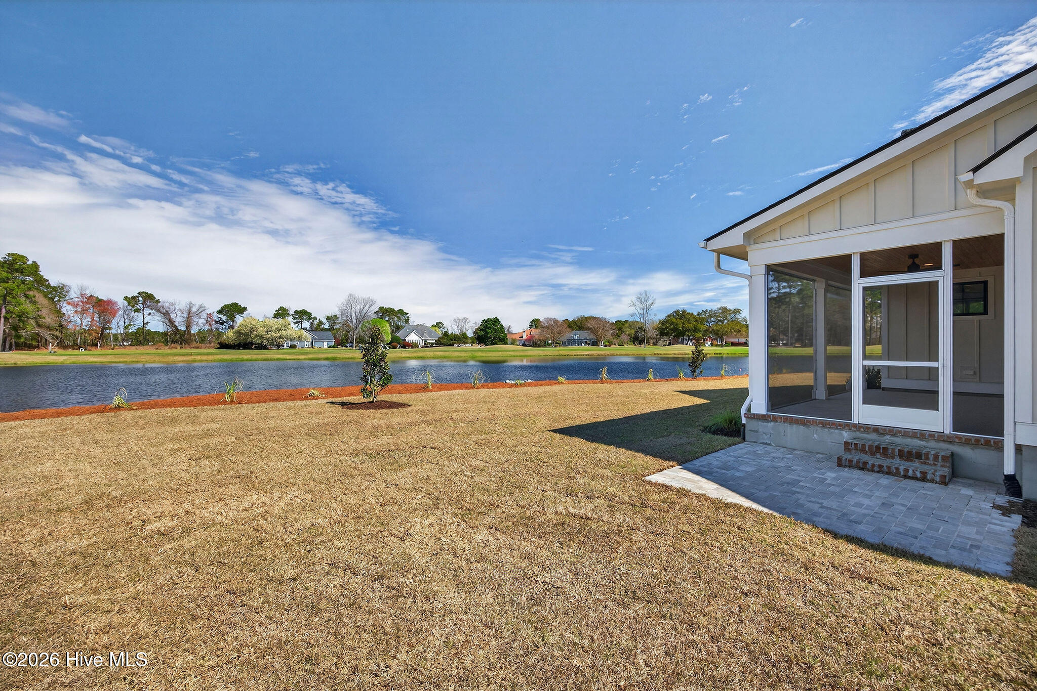 100542408 | Photo 13