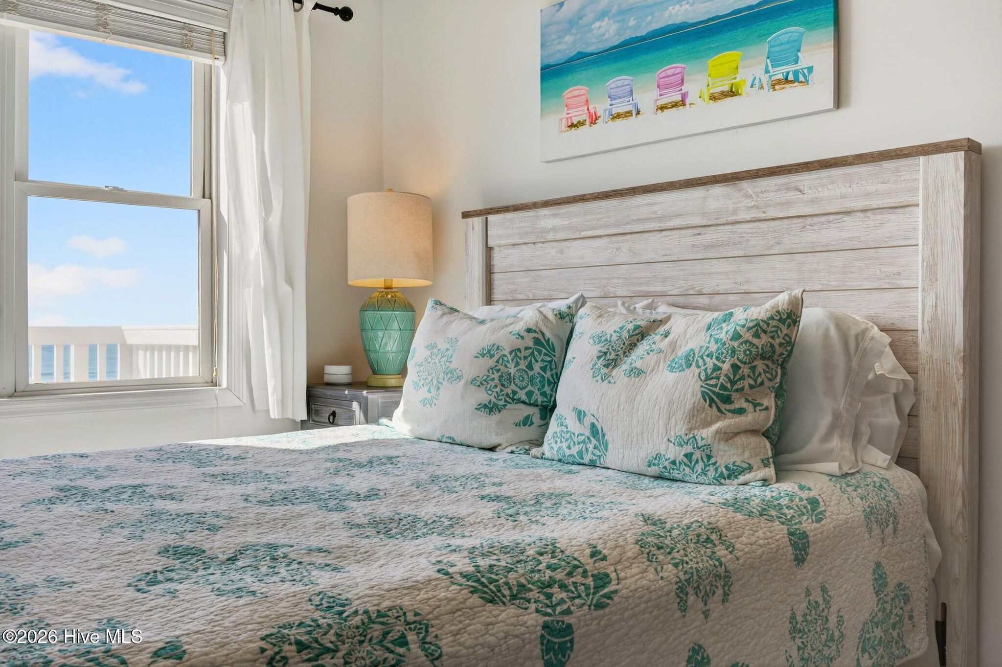 100558520 | Photo 25