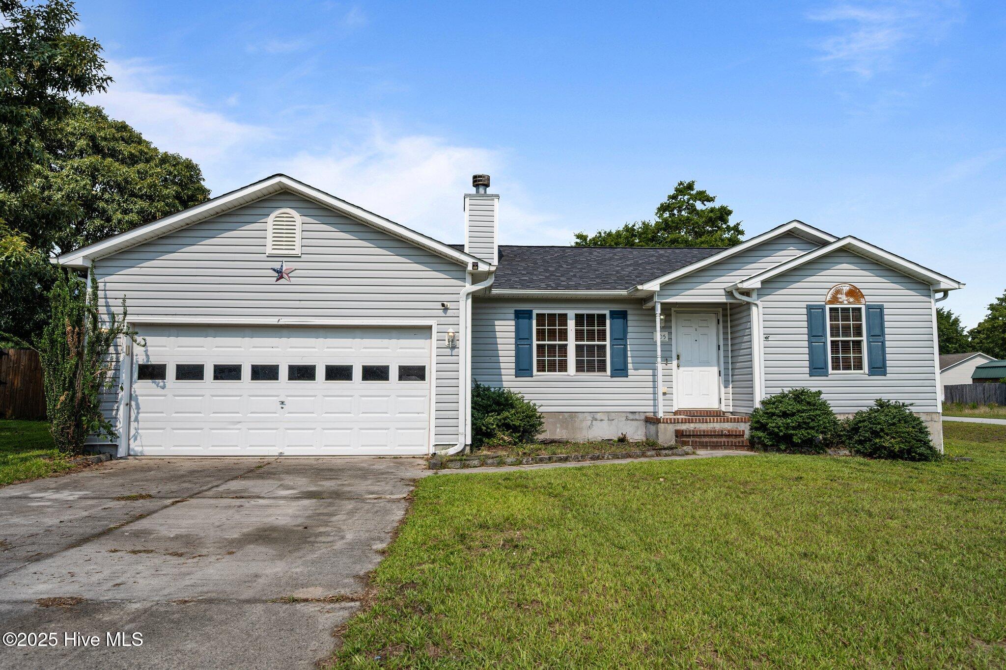 Homes for sale in Richlands, NC | 105 Linden Rd, Richlands, NC 28574 | MLS# 100533618