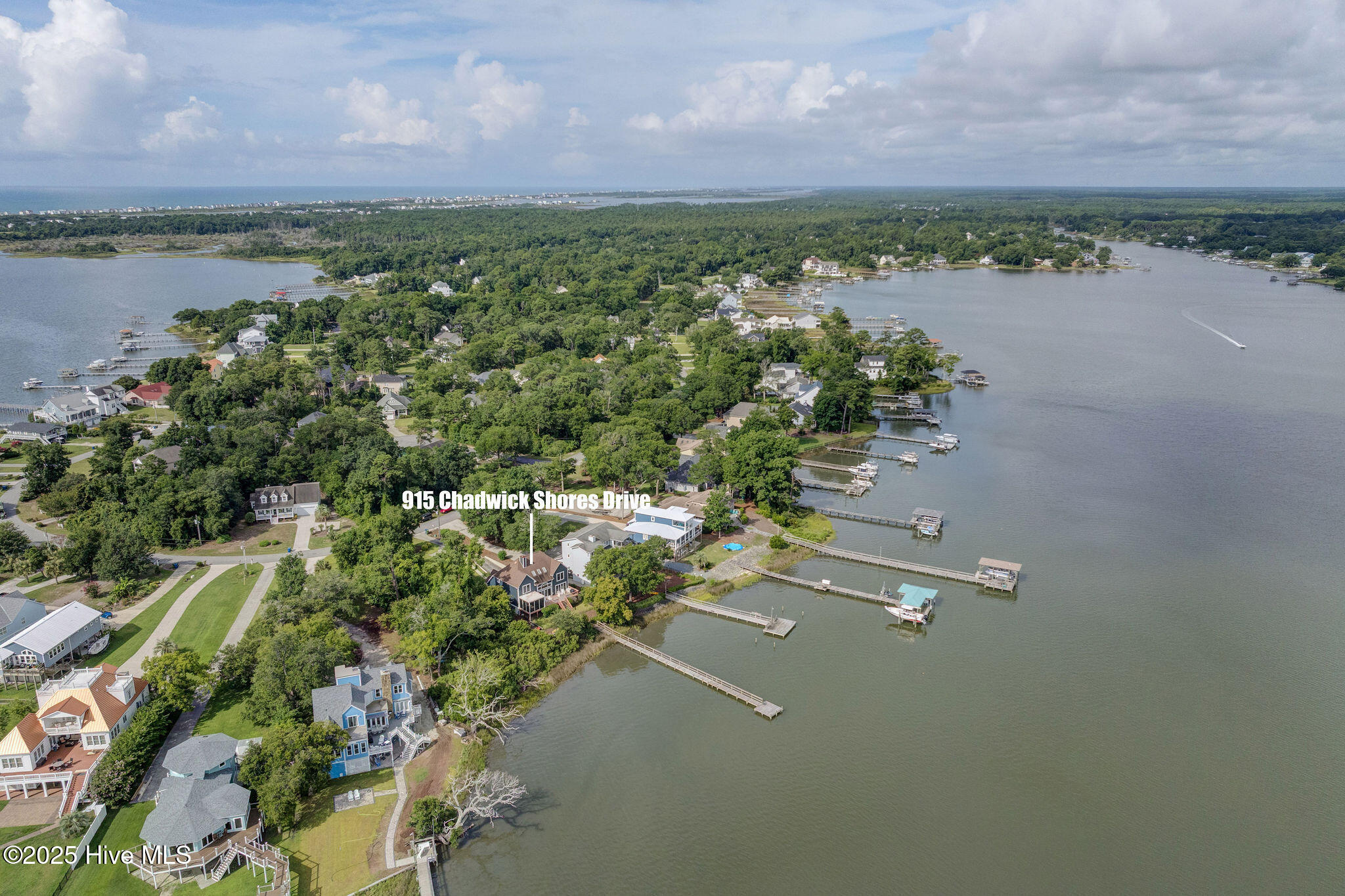 100519748 | Photo 10