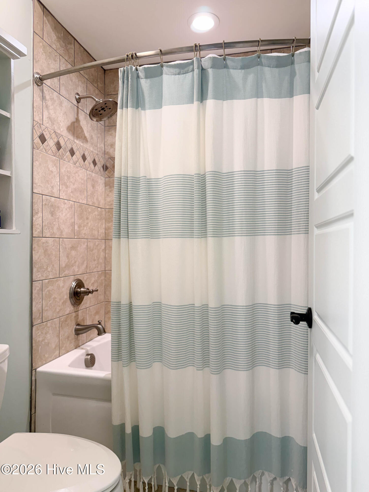 100559025 | Photo 51