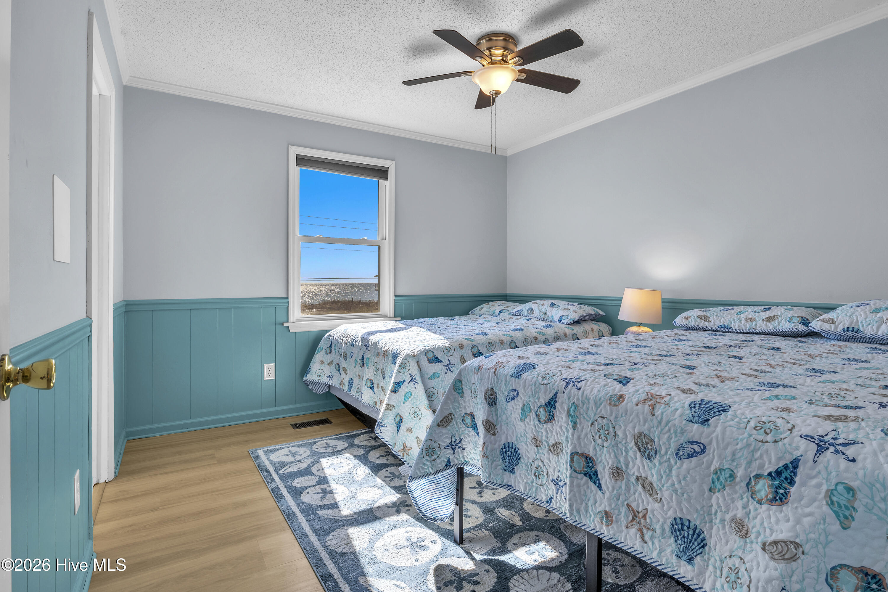 100545585 | Photo 29