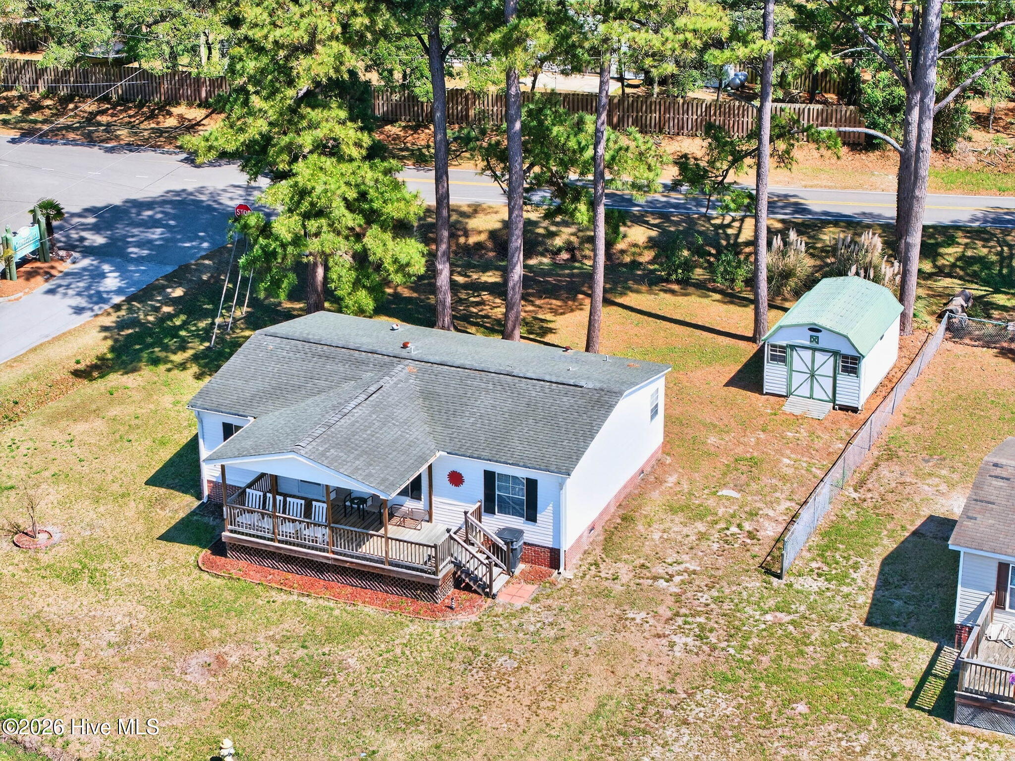 100561384 | Photo 43