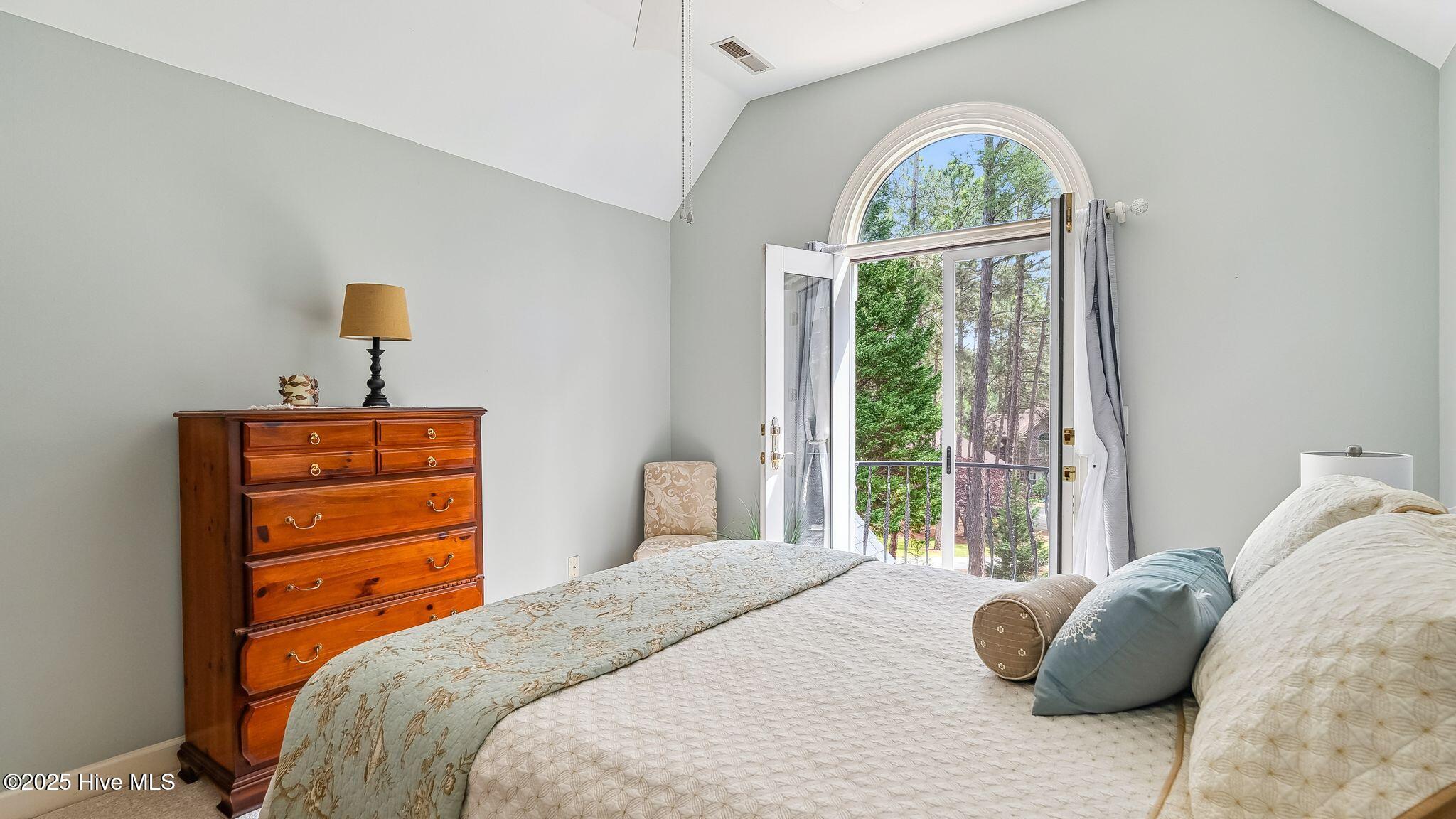 5 Wake Forest Court