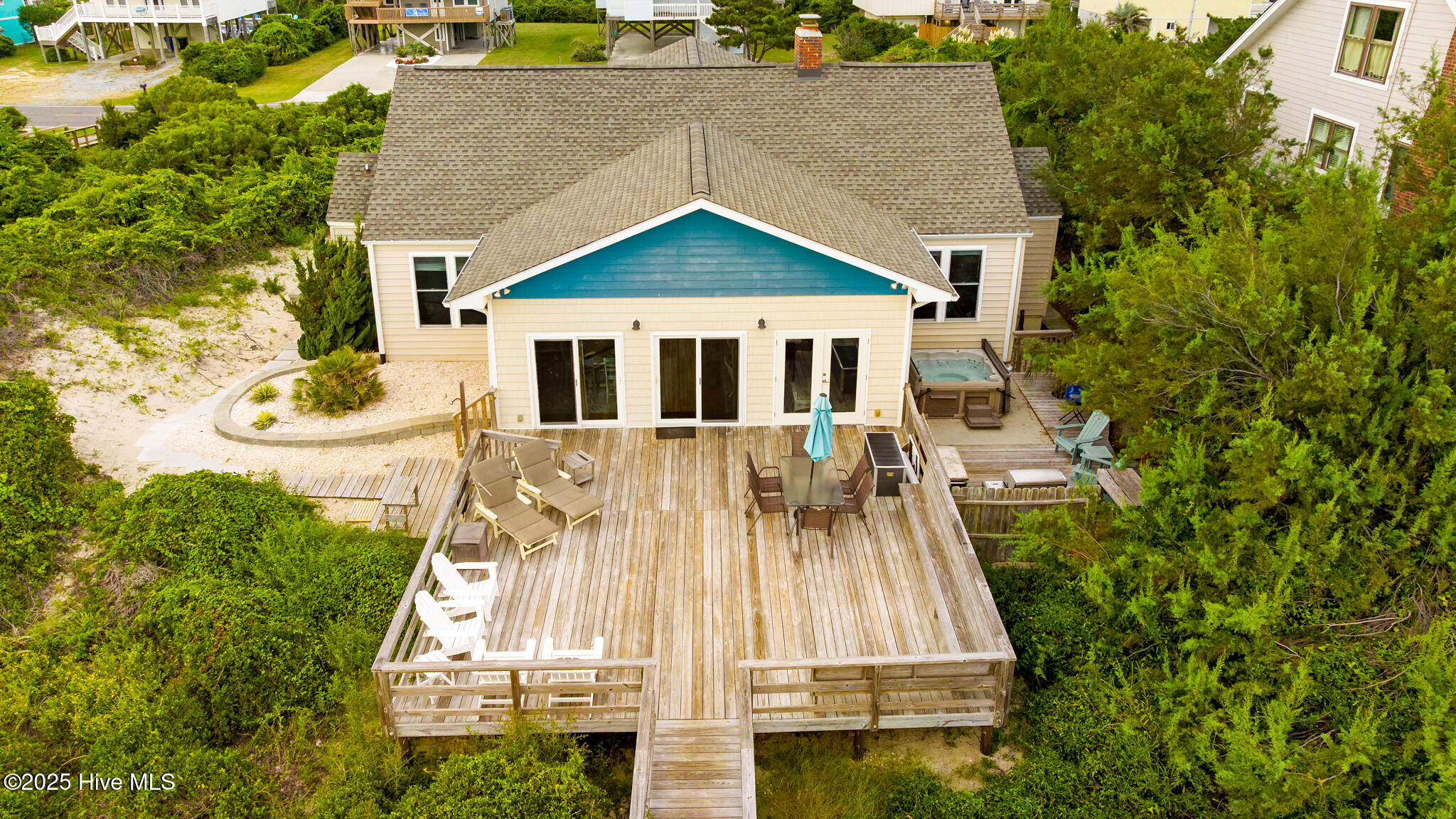 100531510 | Photo 87