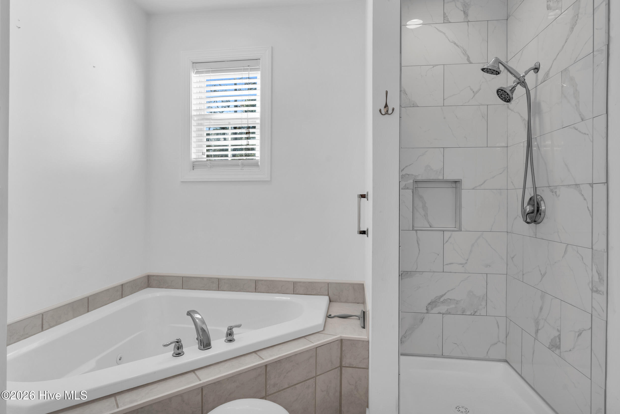 100552694 | Photo 19