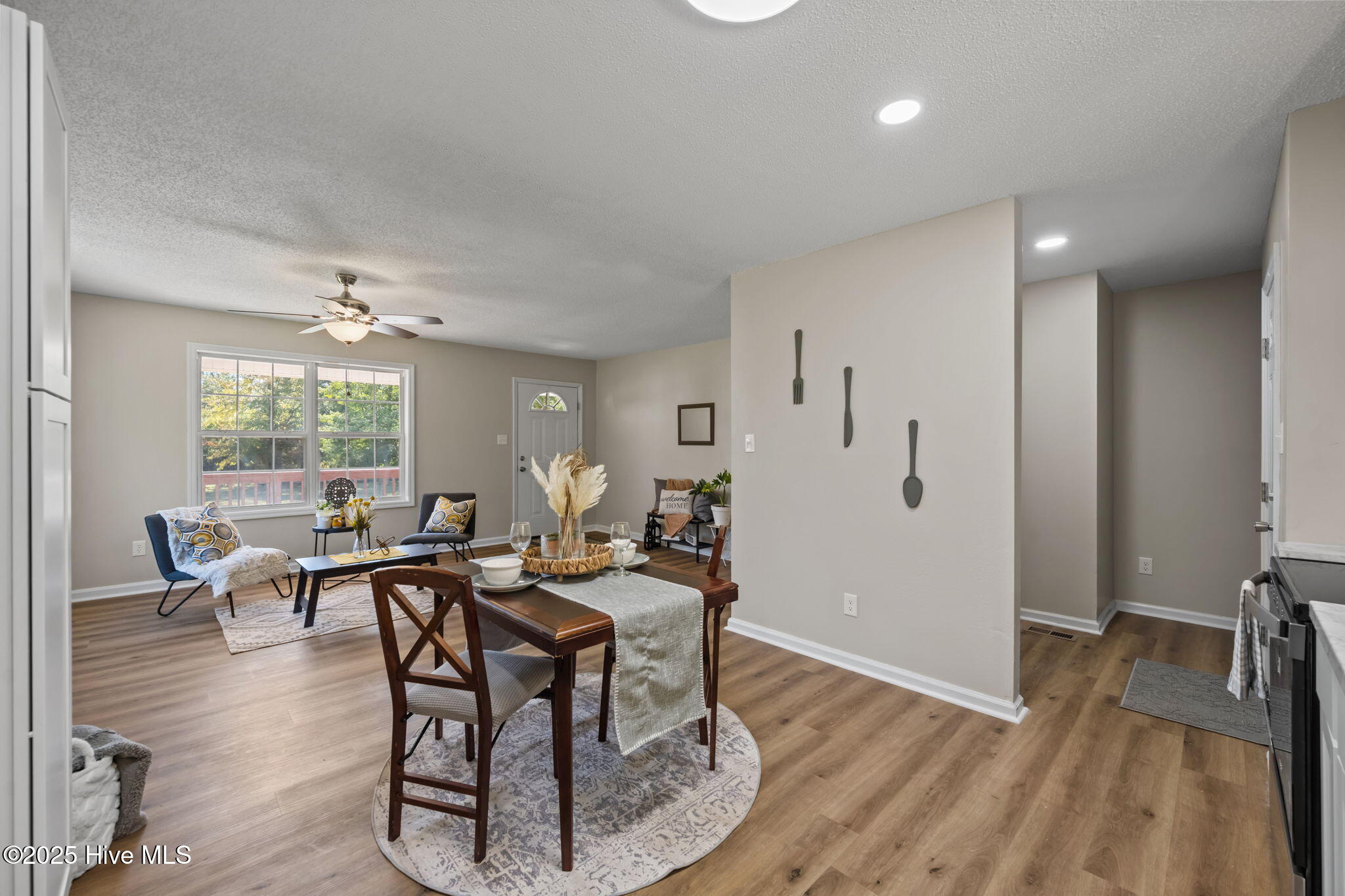 100539166 | Photo 12