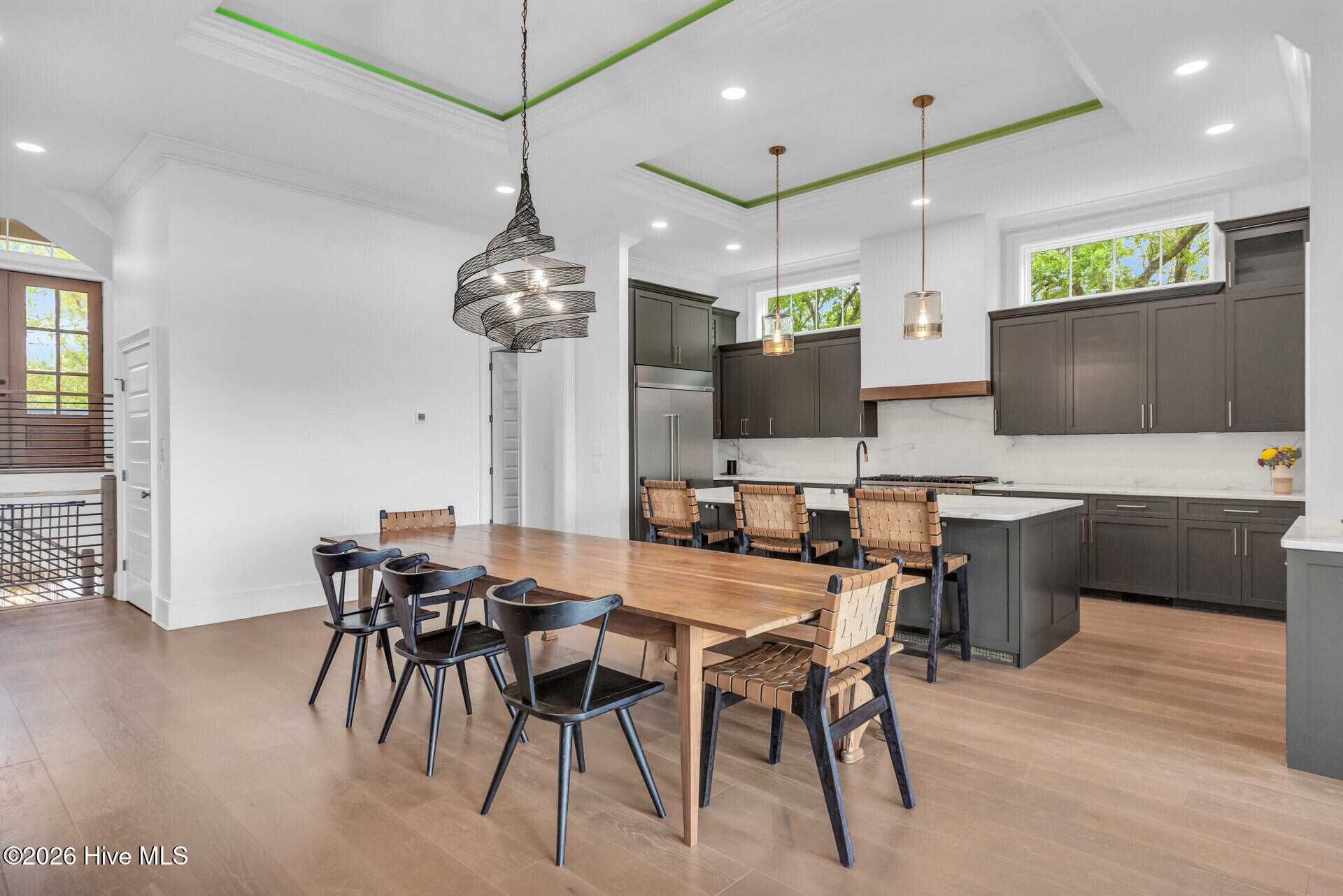 100553549 | Photo 22