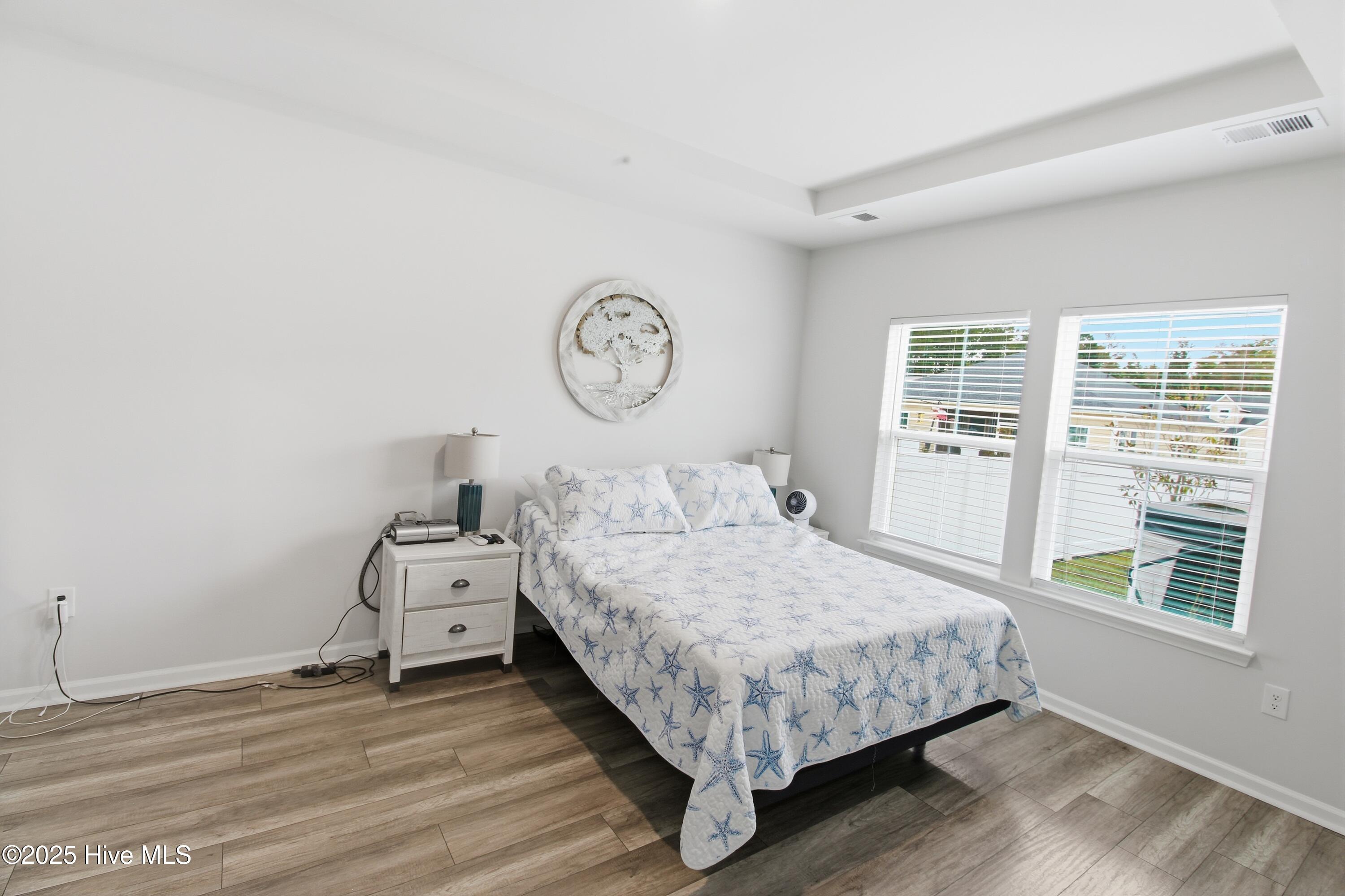 100538754 | Photo 14