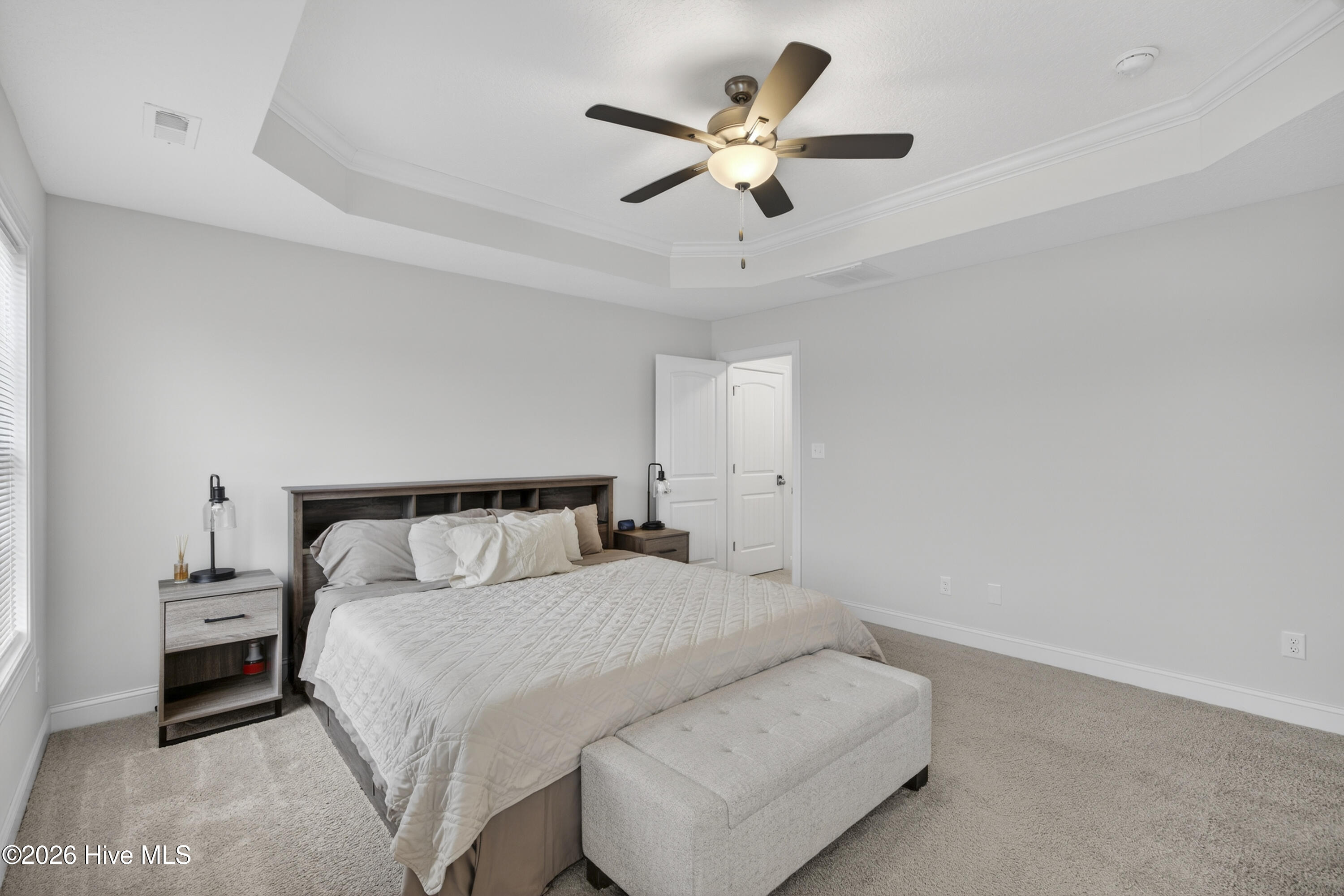 100558052 | Photo 27