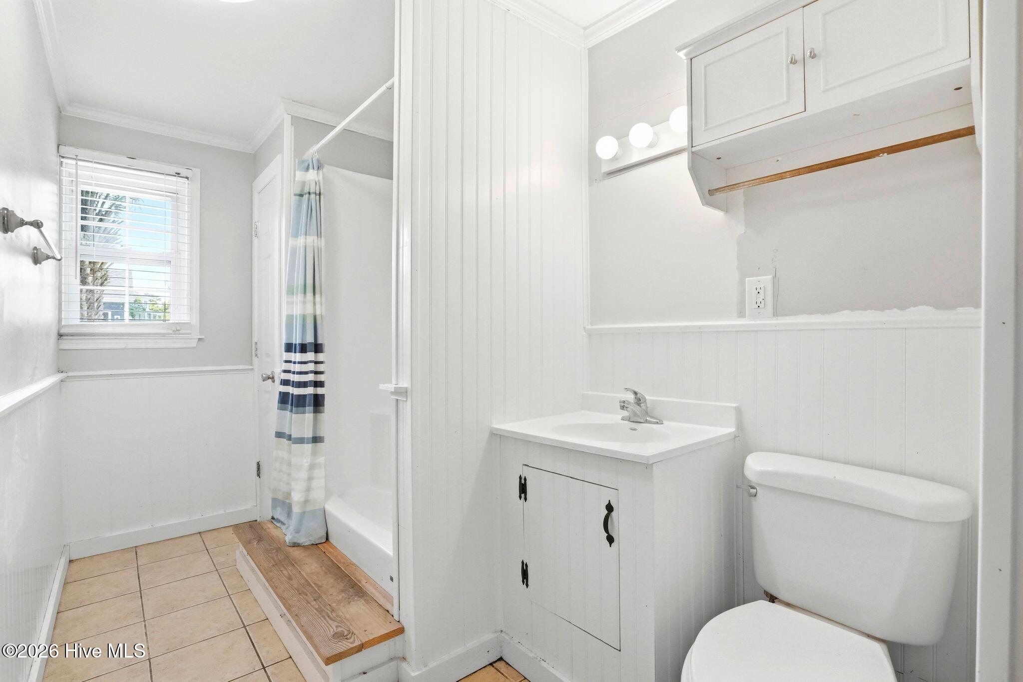 100566734 | Photo 39