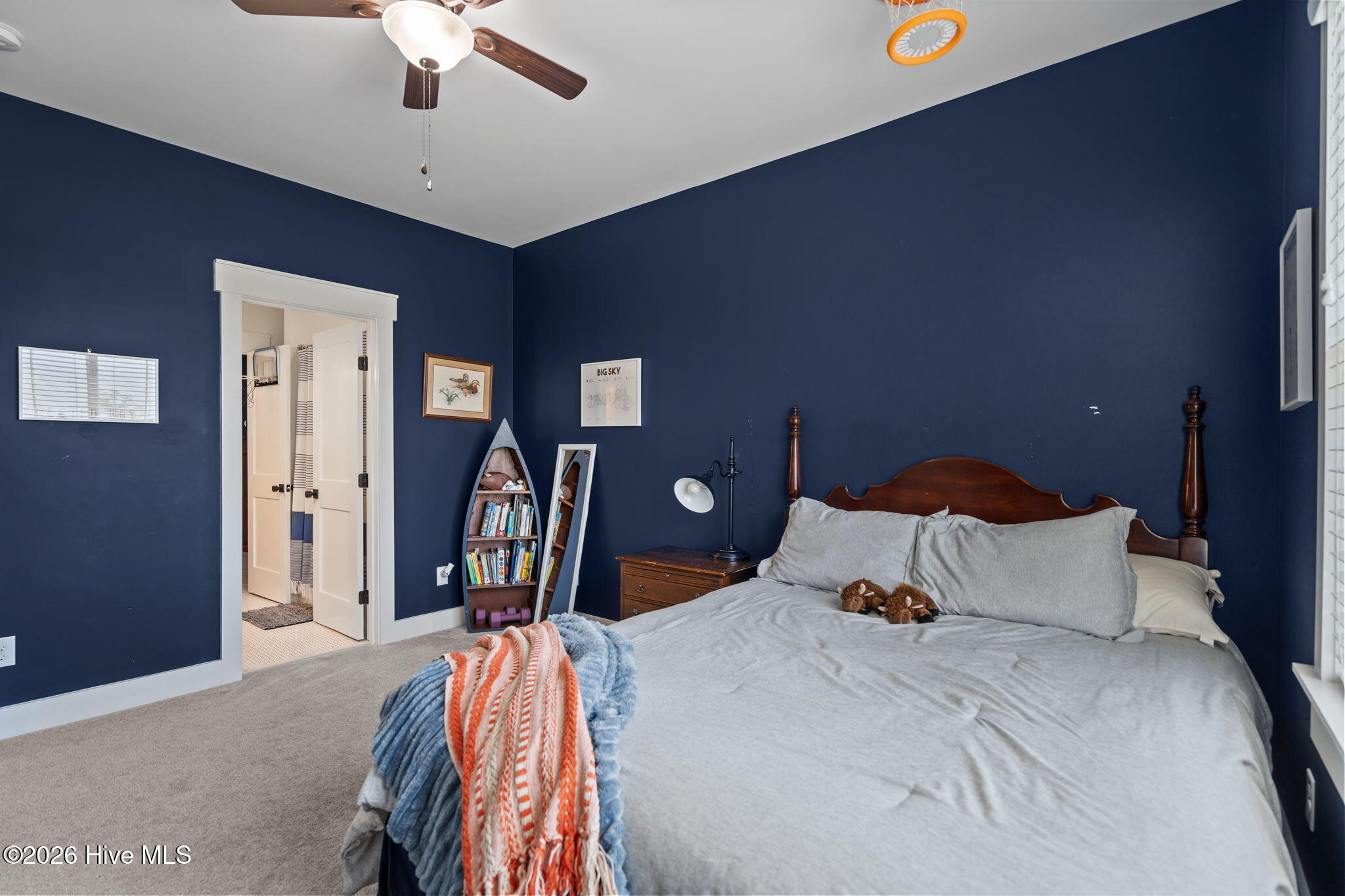 100563591 | Photo 37